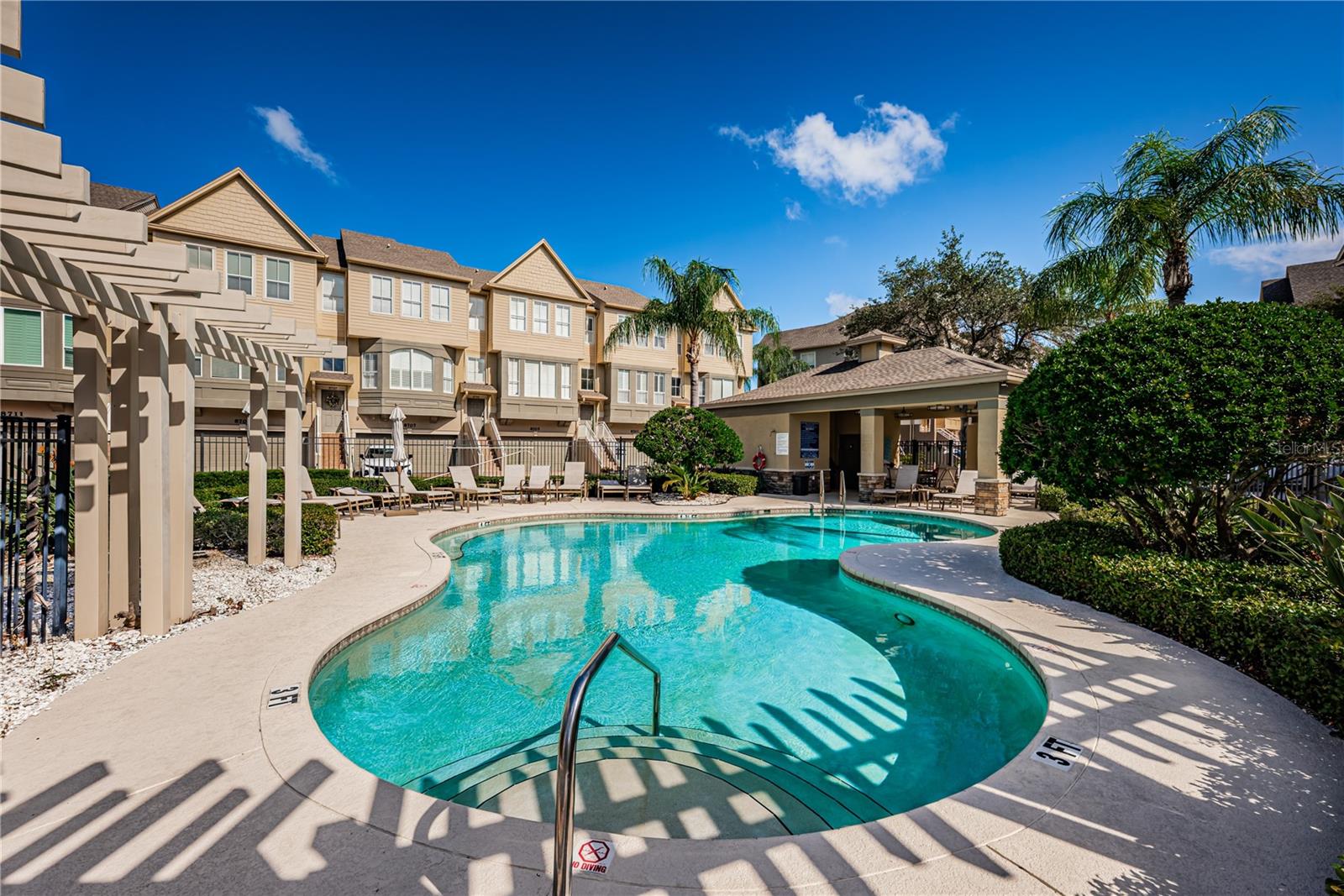 4324 SPINNAKER COVE LN