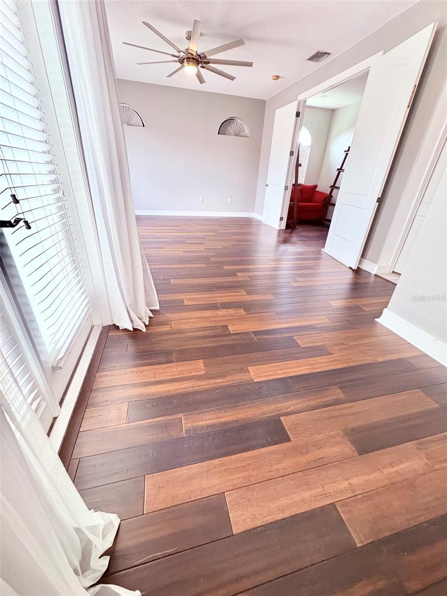 10432 LA MIRAGE CT