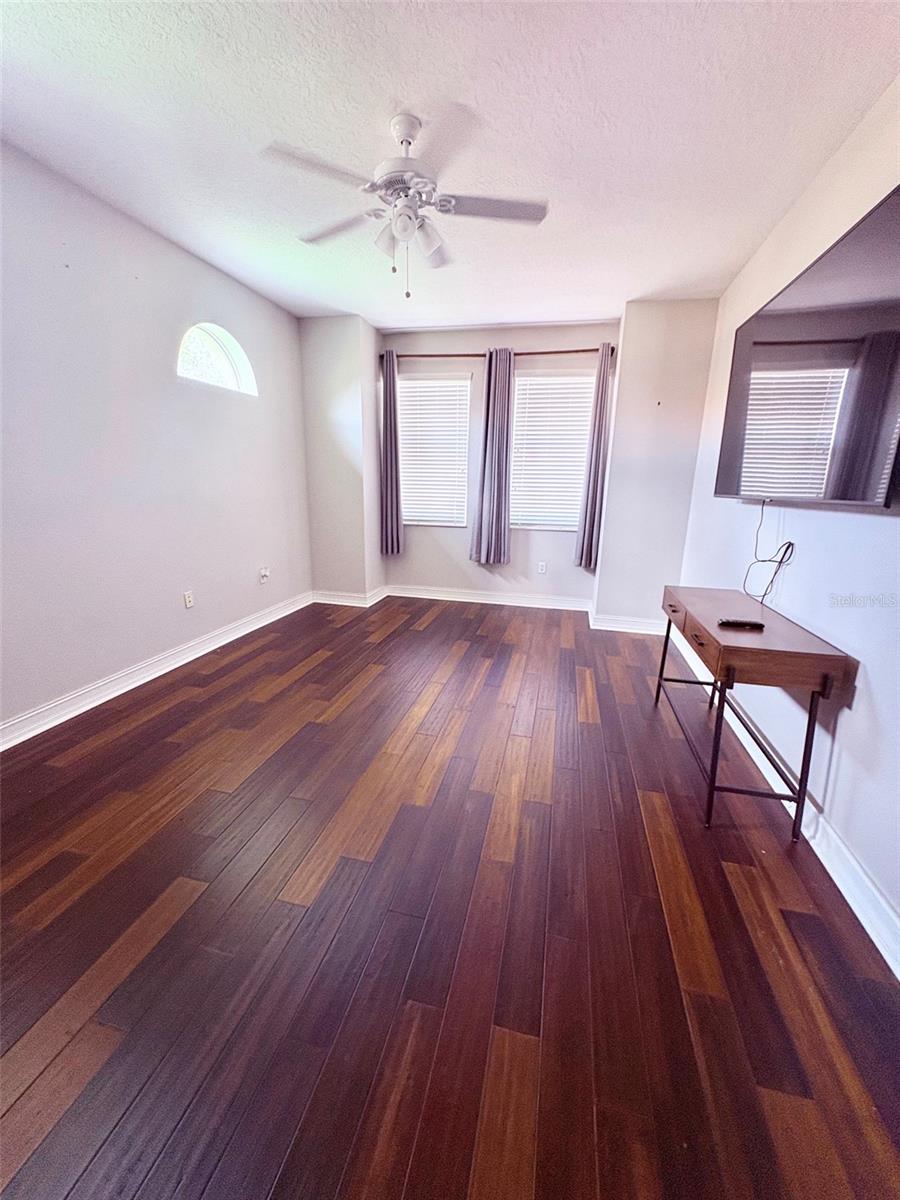 10432 LA MIRAGE CT