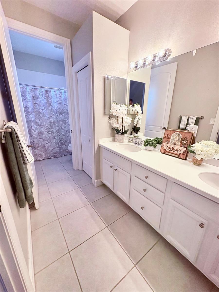 10432 LA MIRAGE CT