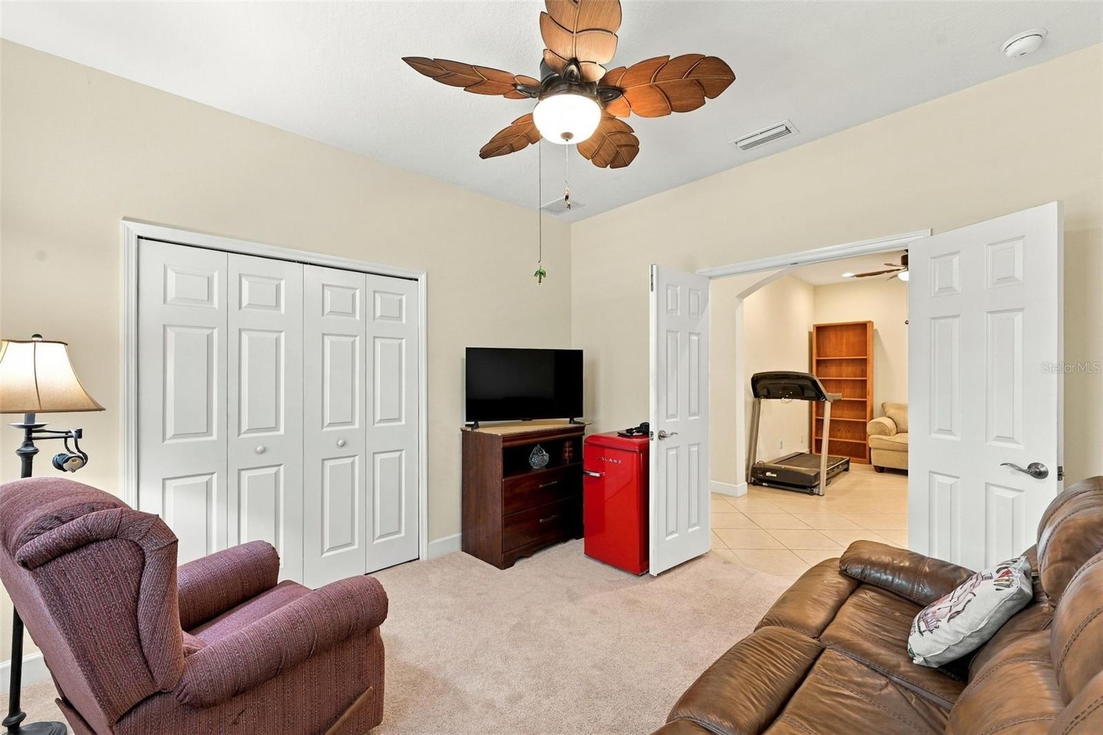 704 CHIPPER DR