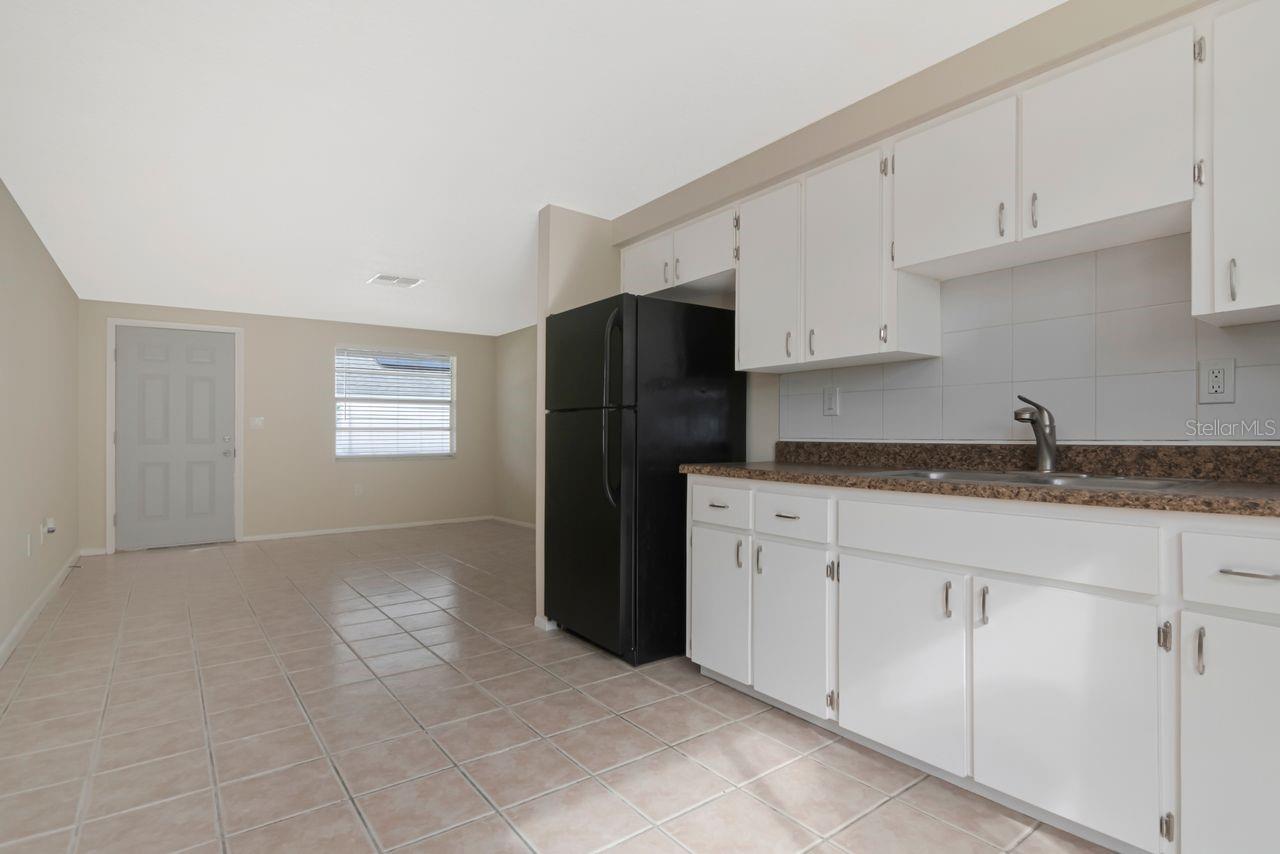5374/5376 SCHOOL RD