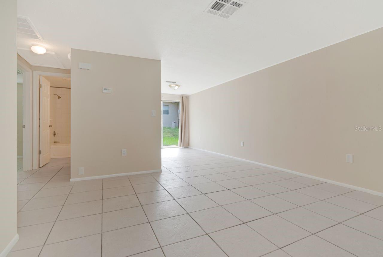5374/5376 SCHOOL RD