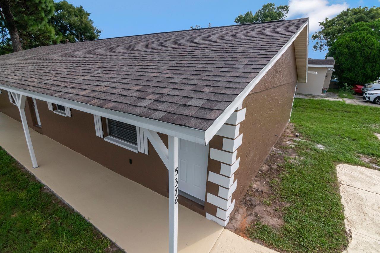 5374/5376 SCHOOL RD
