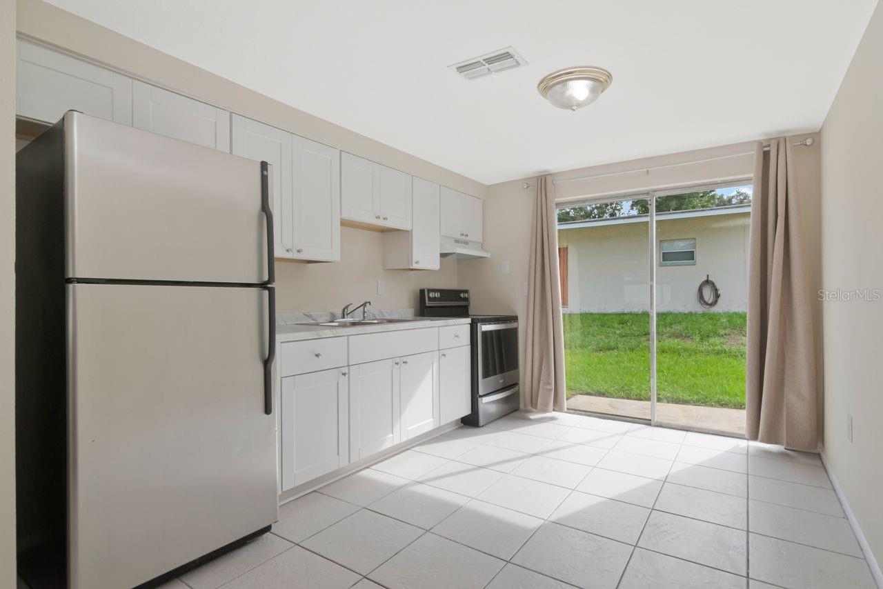 5374/5376 SCHOOL RD