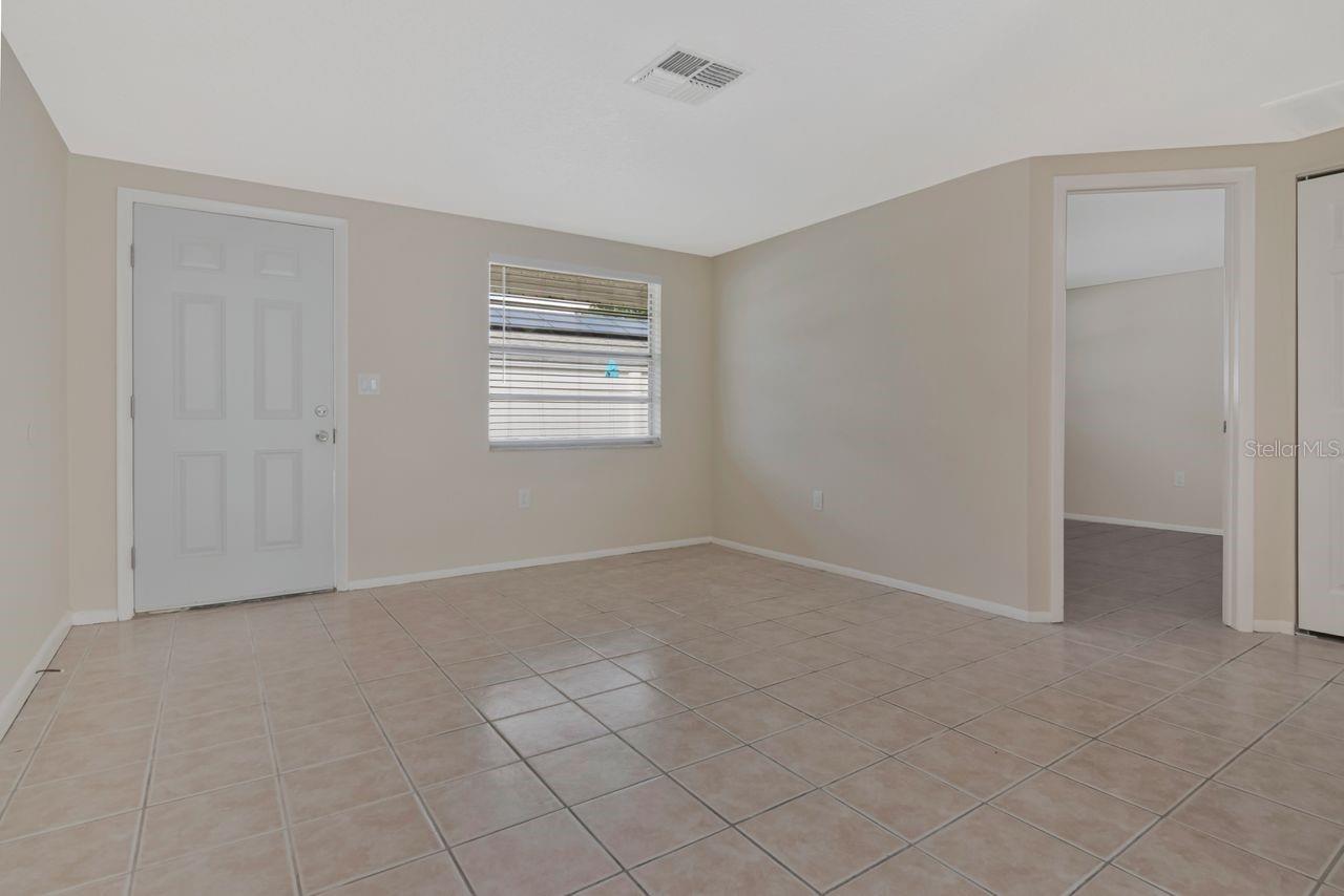 5374/5376 SCHOOL RD