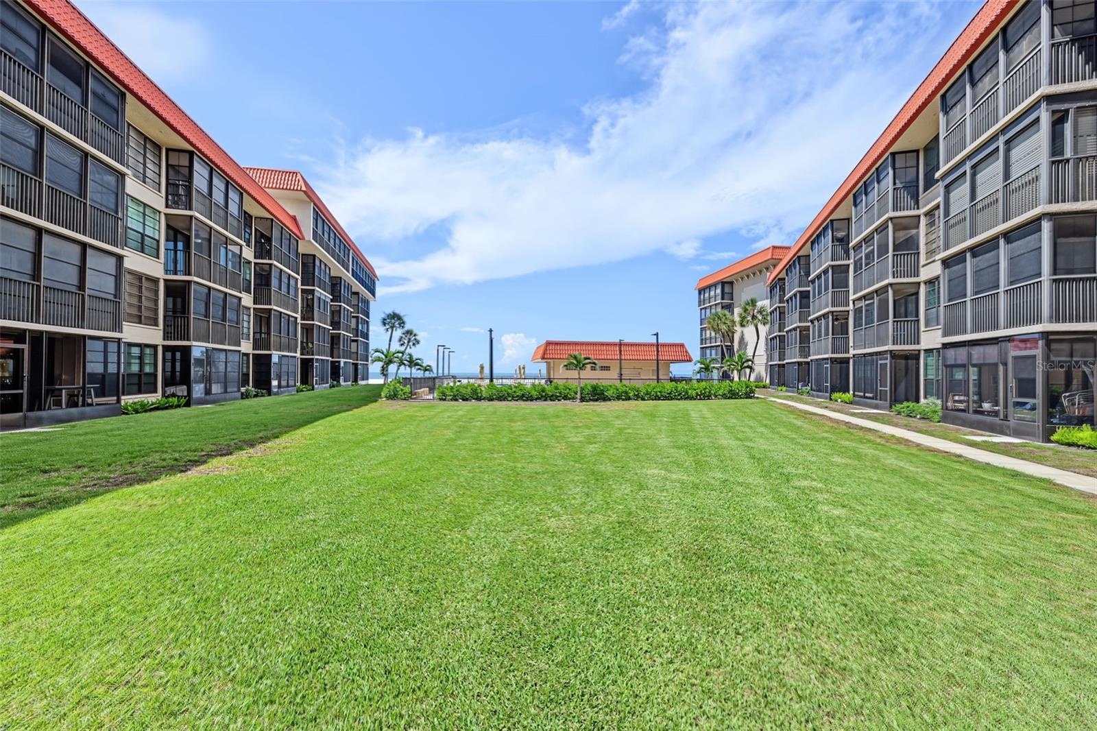 17580 GULF BLVD #307