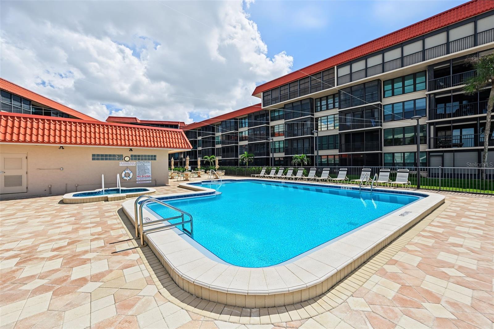 17580 GULF BLVD #307