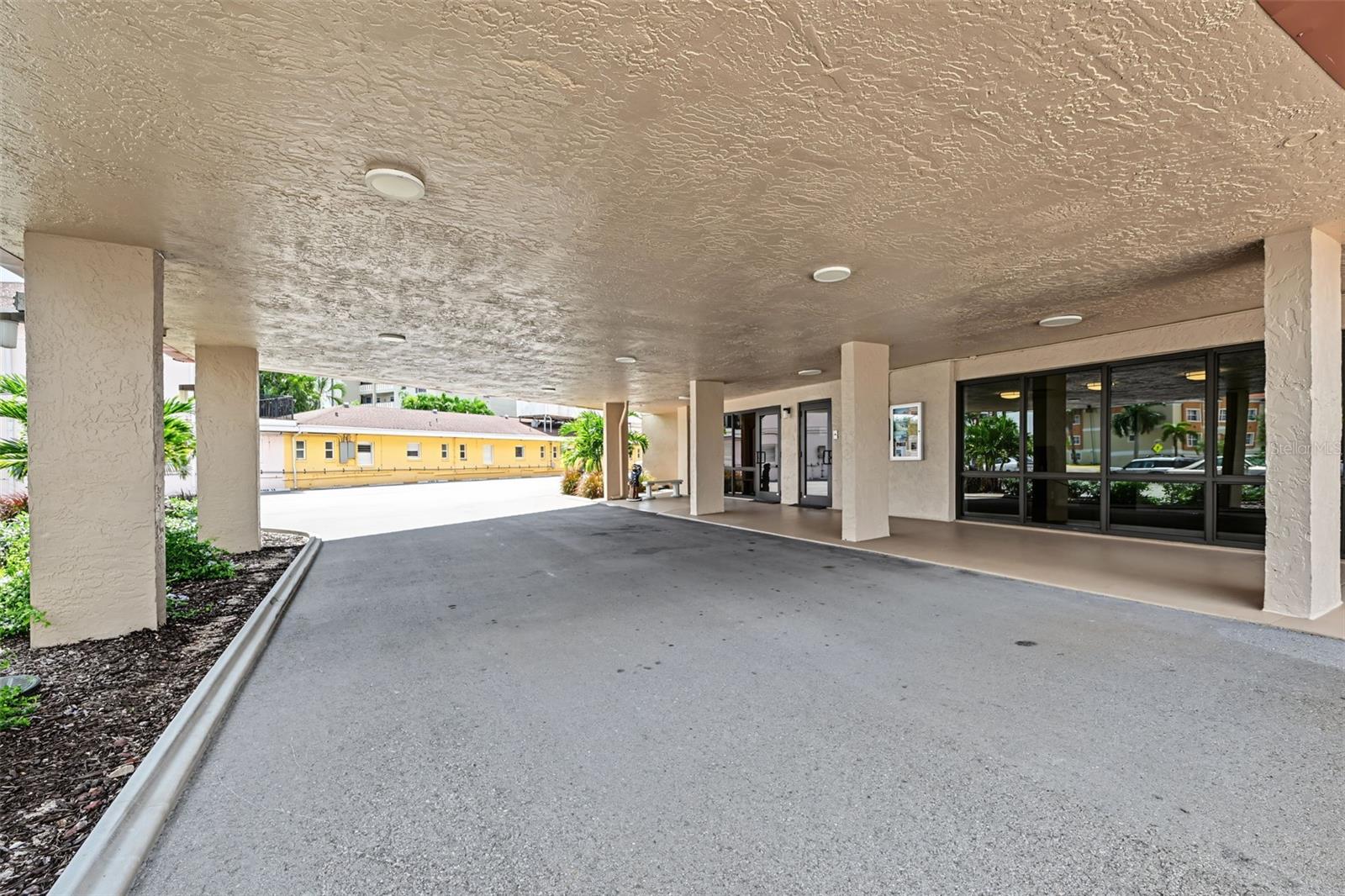 17580 GULF BLVD #307