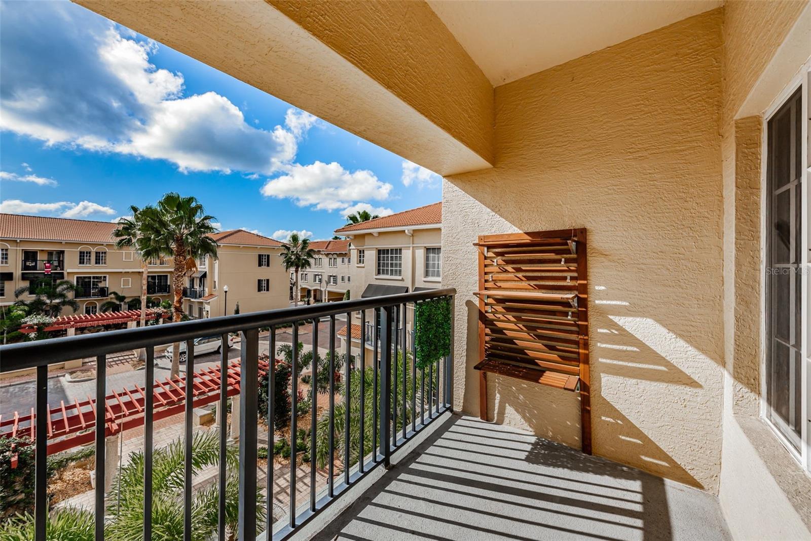 5215 BEACH BREEZE CT #5215
