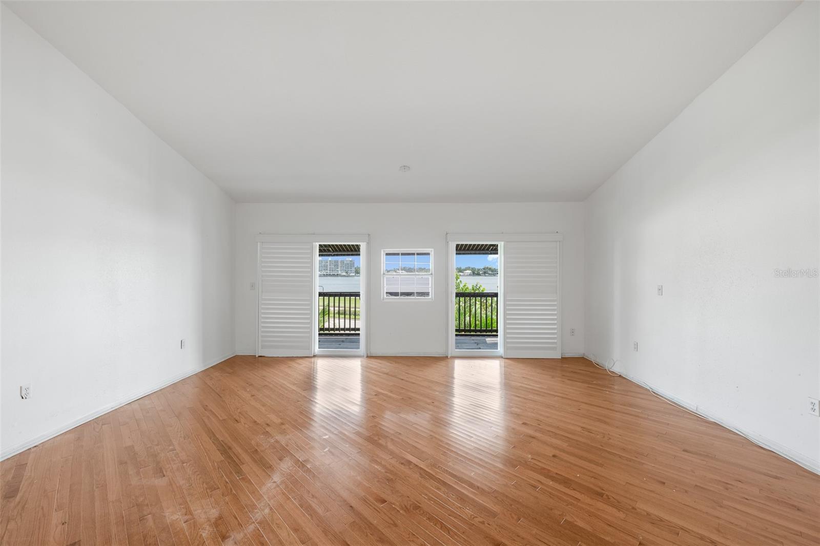 716 S BREVARD AVE