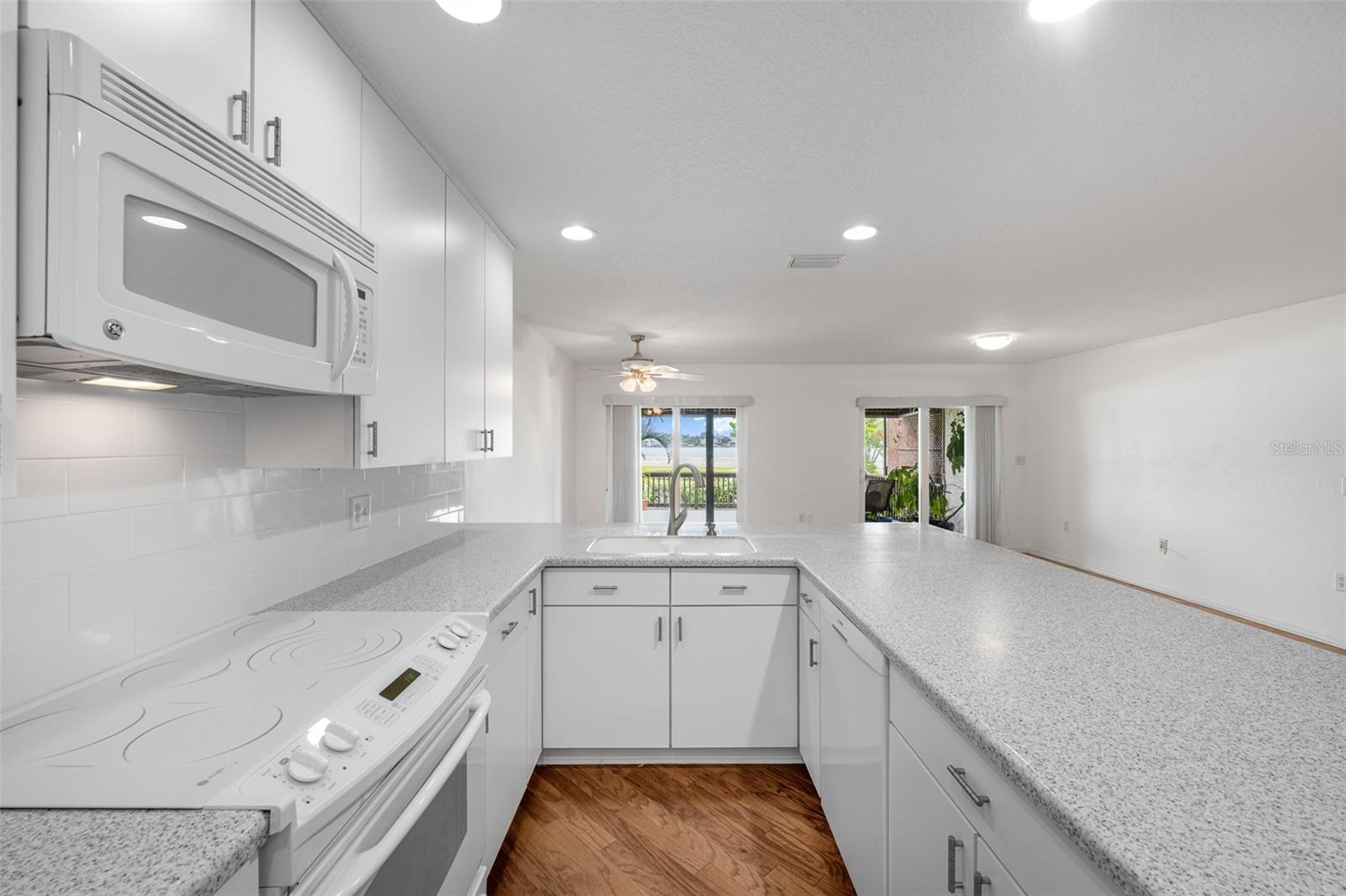 716 S BREVARD AVE