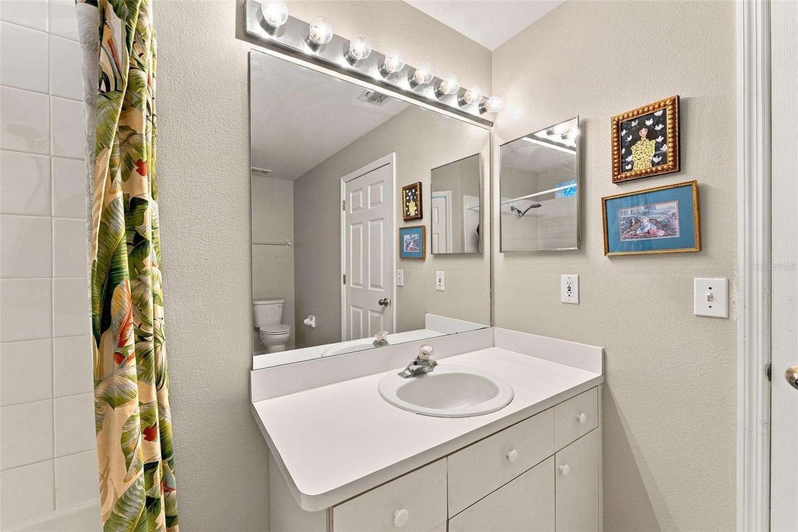 609 CAPE COD CIR