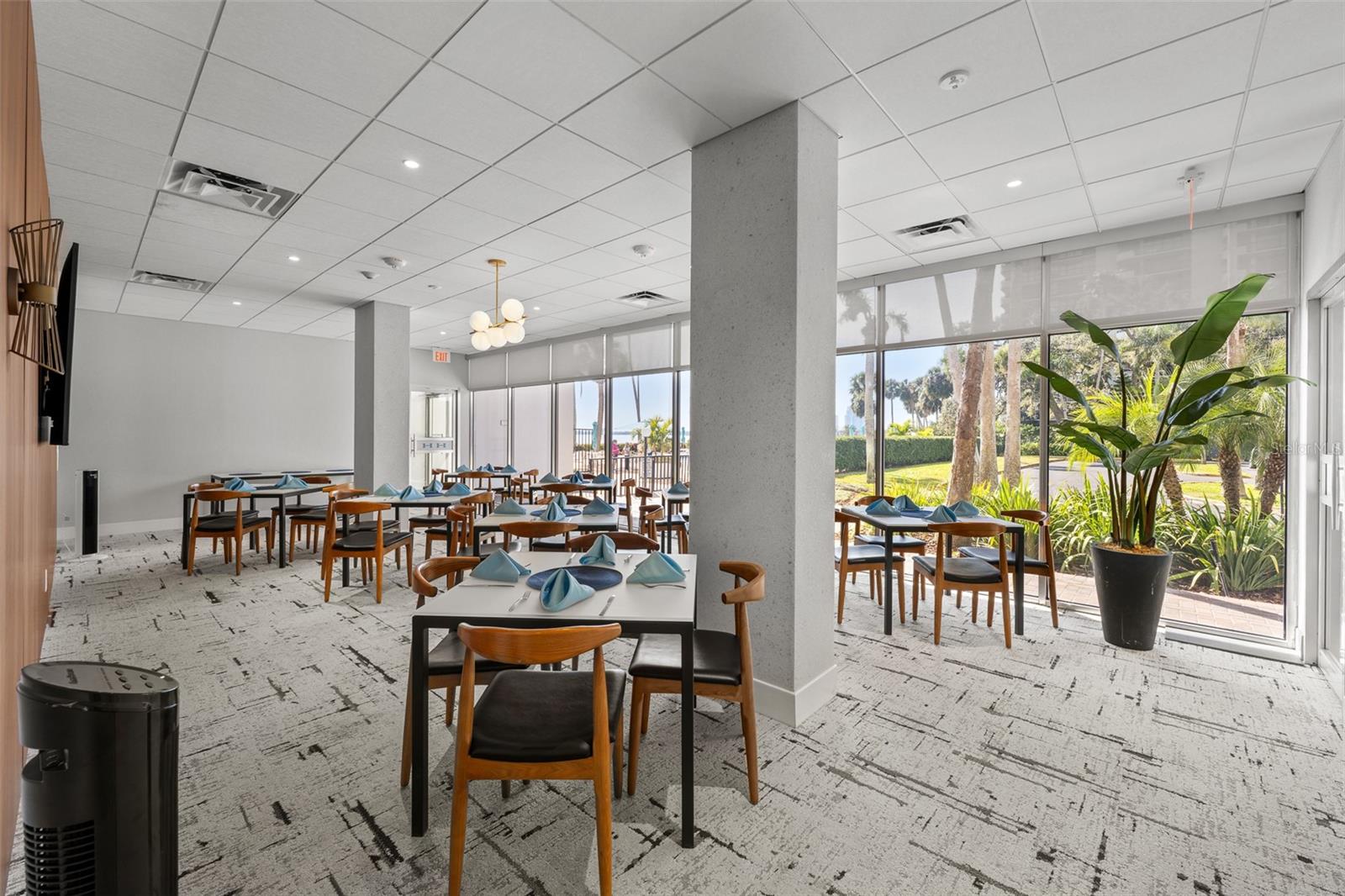 2401 BAYSHORE BLVD #203