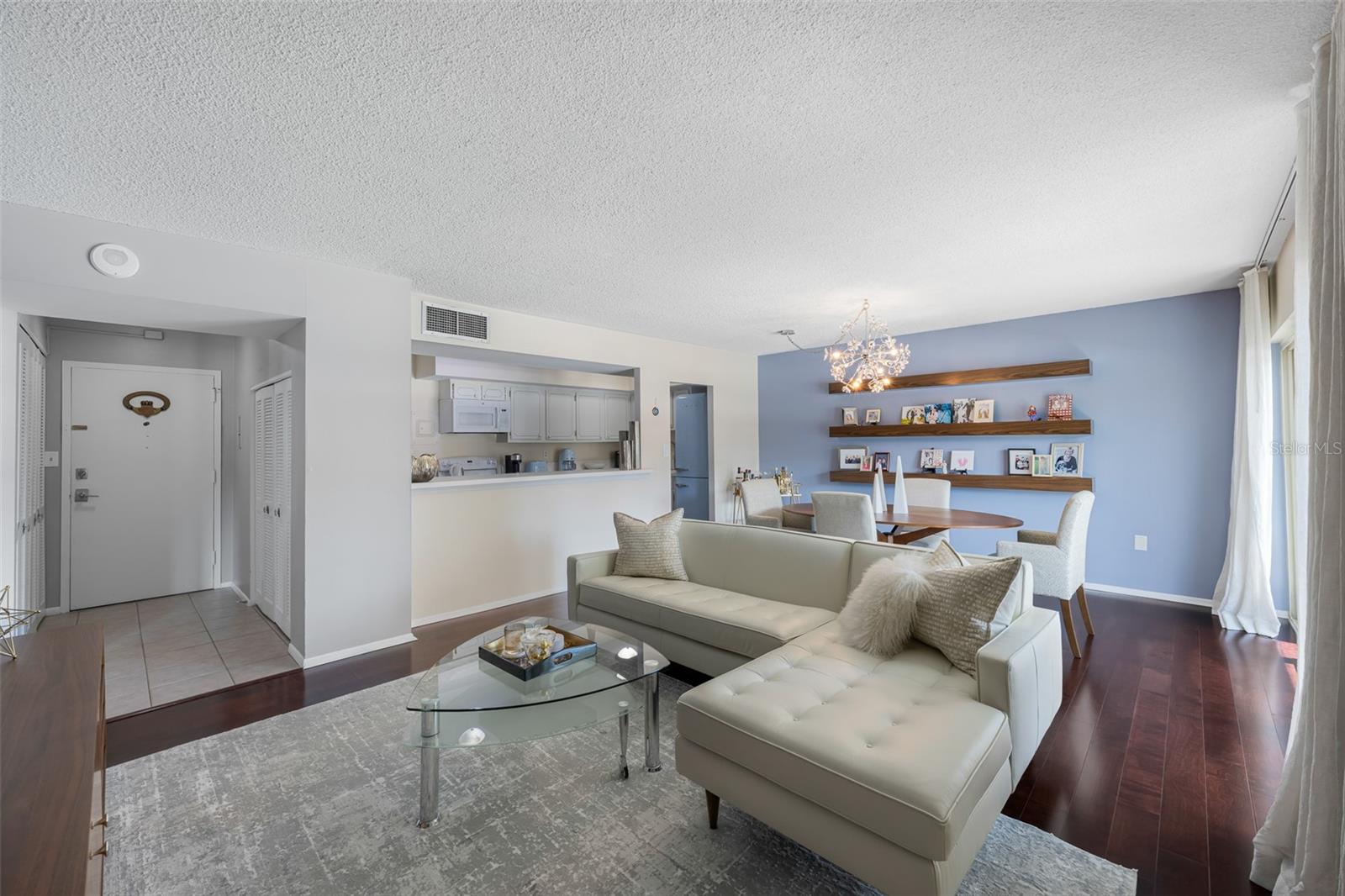 2401 BAYSHORE BLVD #203