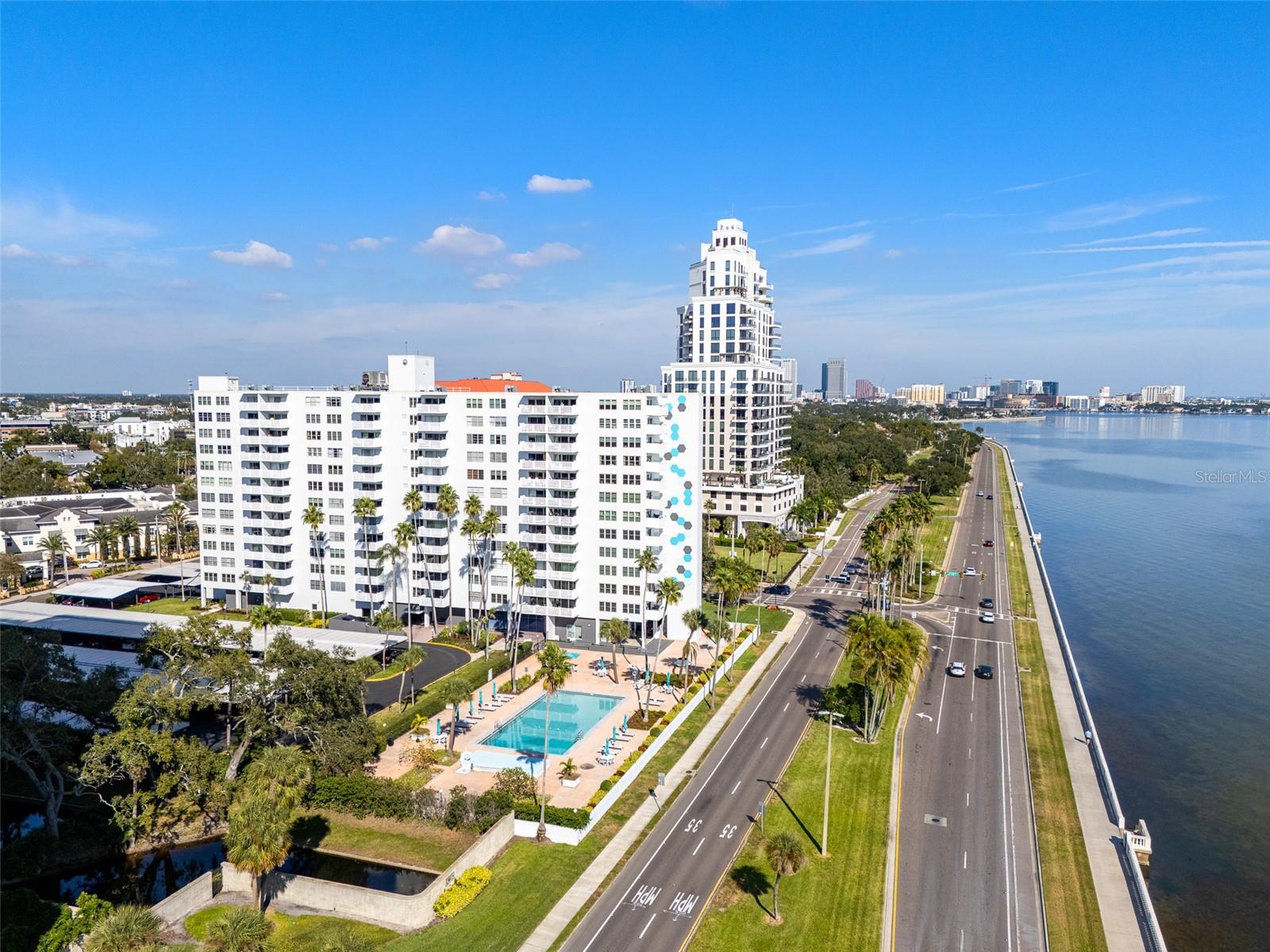 2401 BAYSHORE BLVD #203