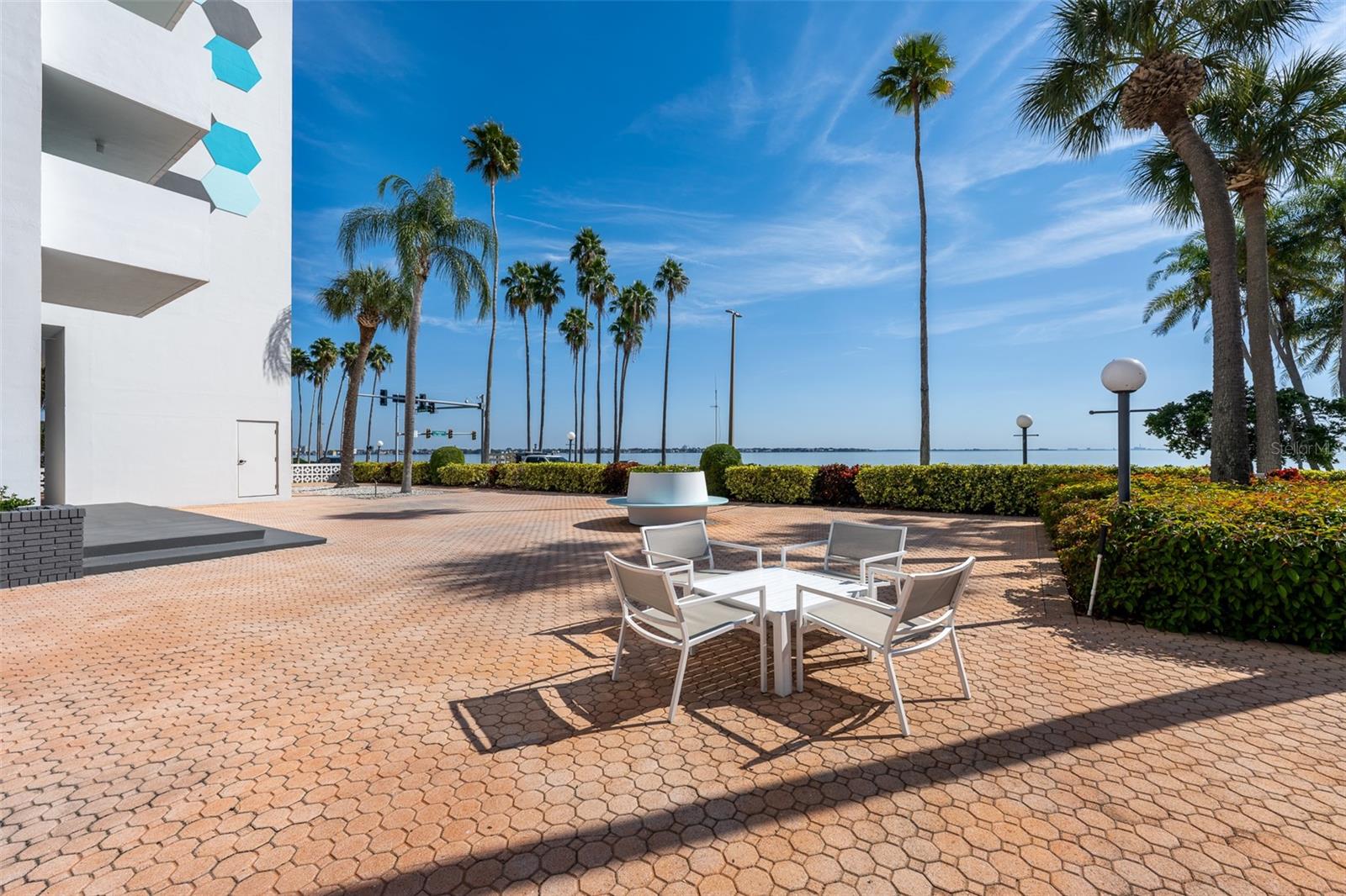 2401 BAYSHORE BLVD #203