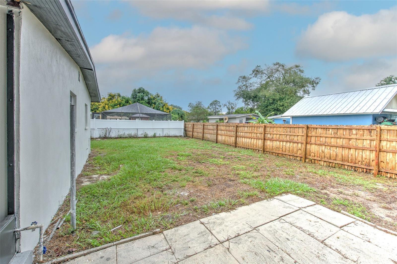 507 SUTTON PL