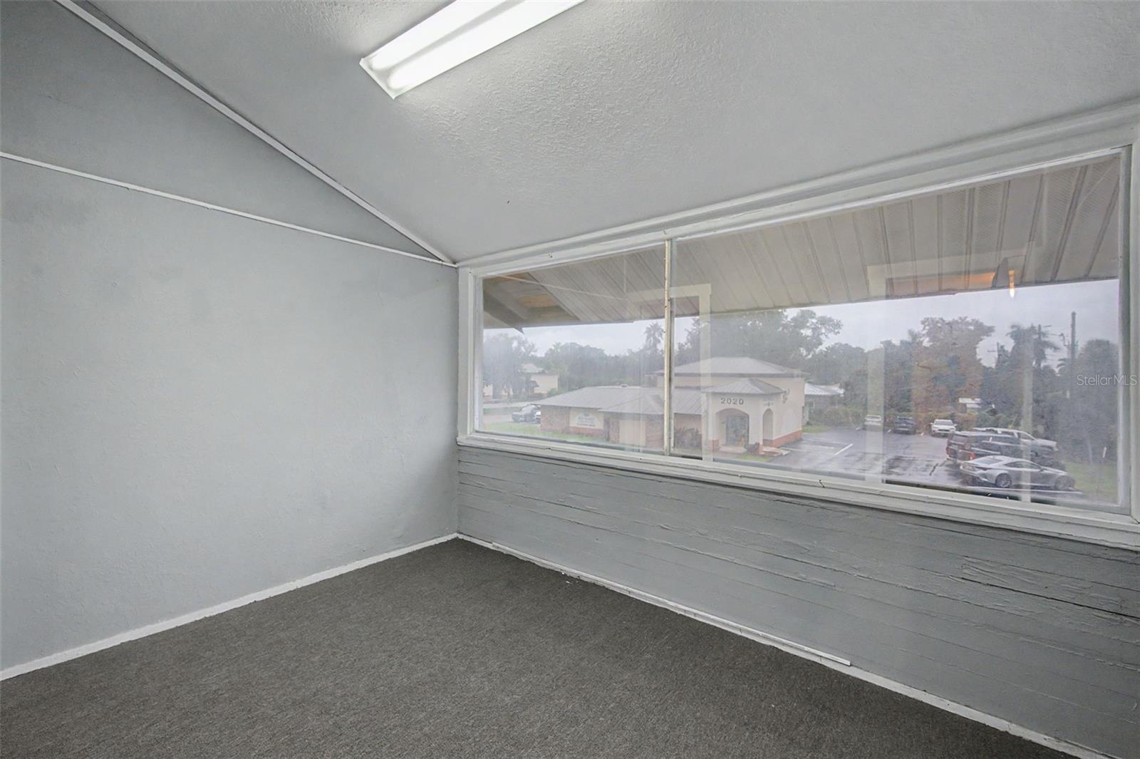 2019 MANATEE AVE W
