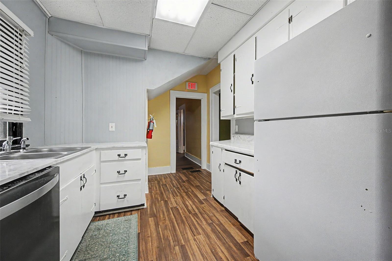 2019 MANATEE AVE W