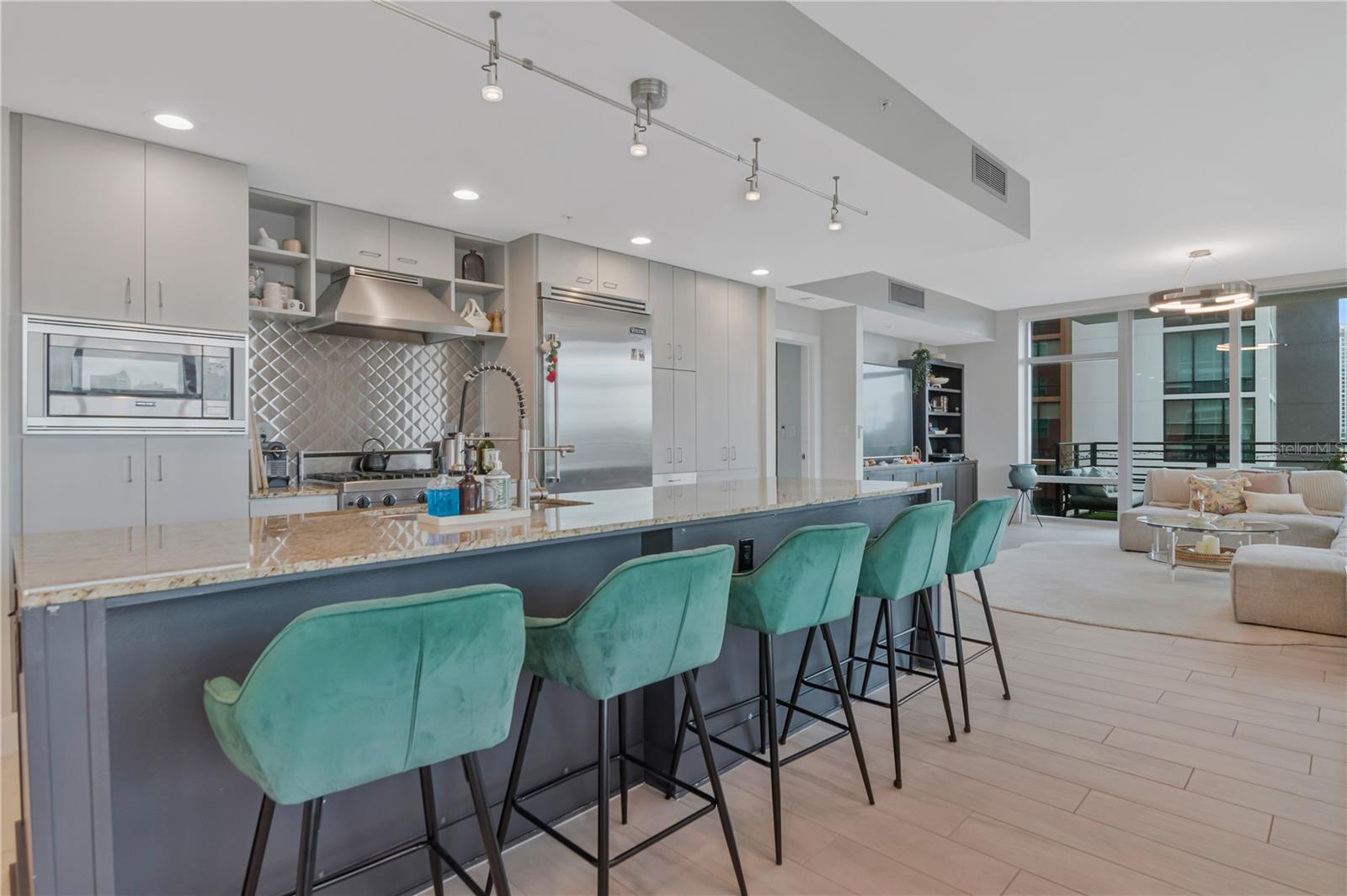 1120 E KENNEDY BLVD #419