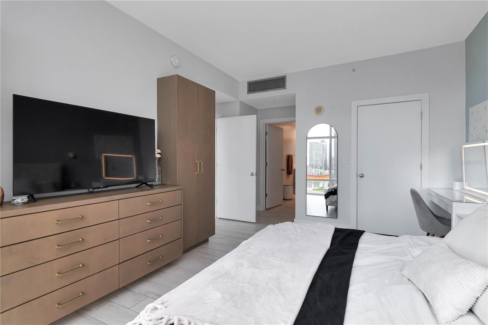 1120 E KENNEDY BLVD #419