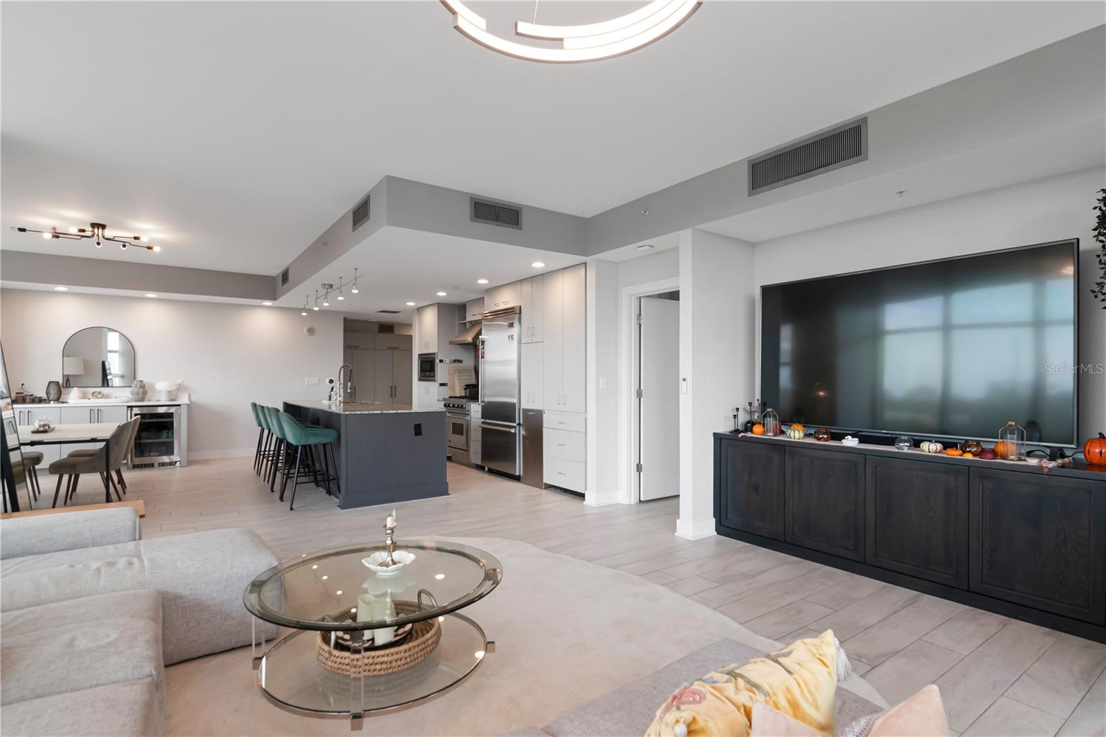 1120 E KENNEDY BLVD #419