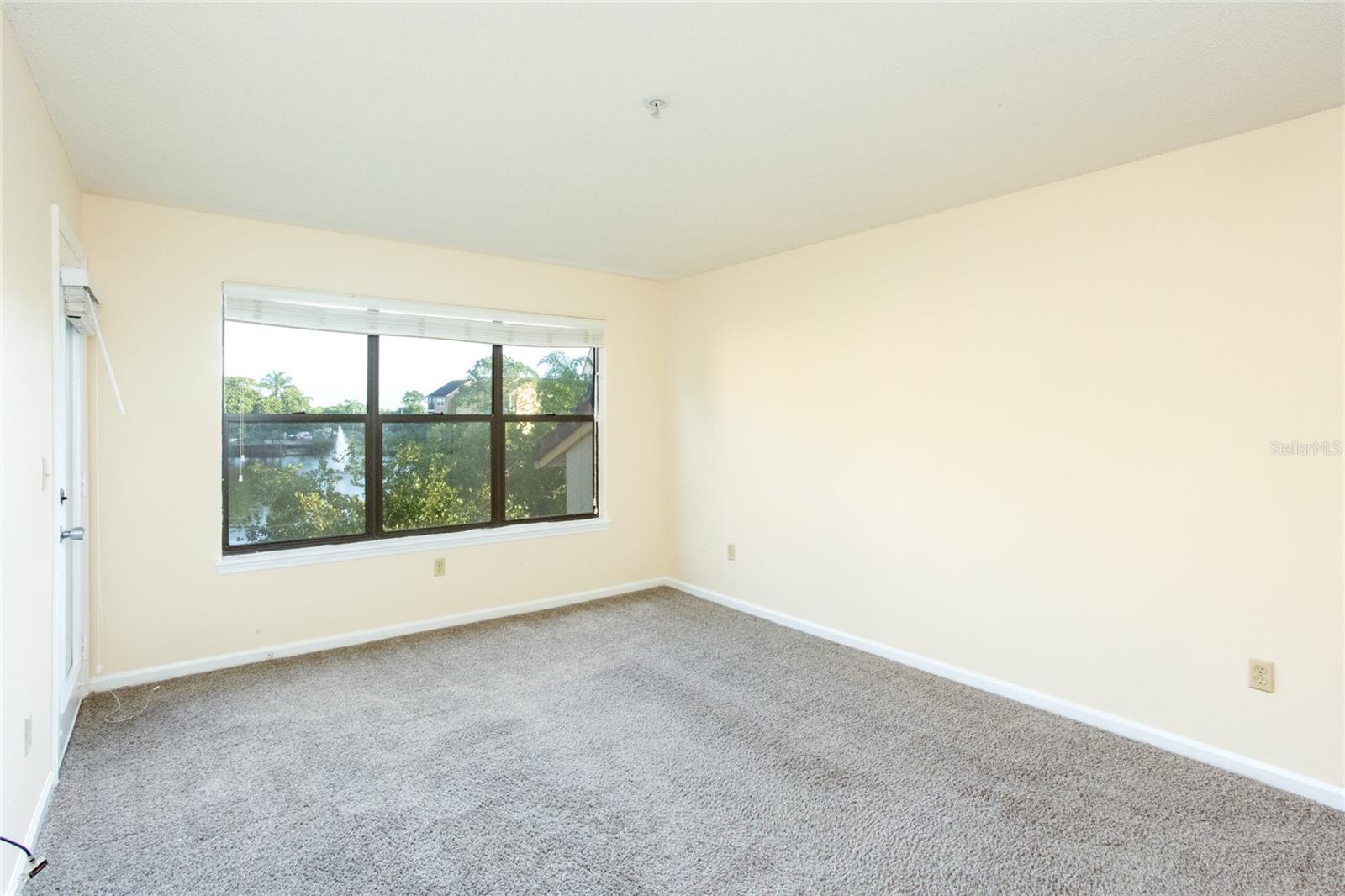 11901 4TH ST N #9206