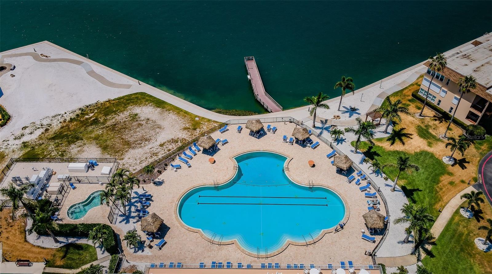 5020 BRITTANY DR S #313