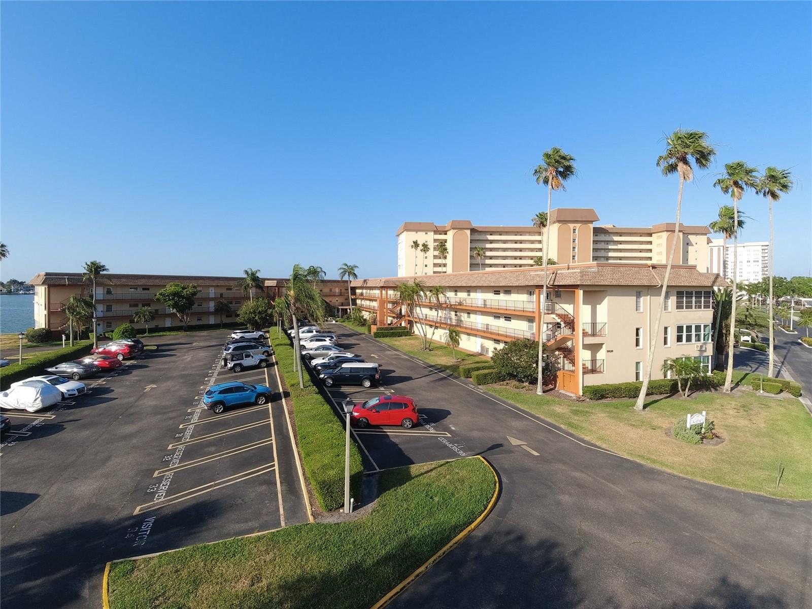 5020 BRITTANY DR S #313