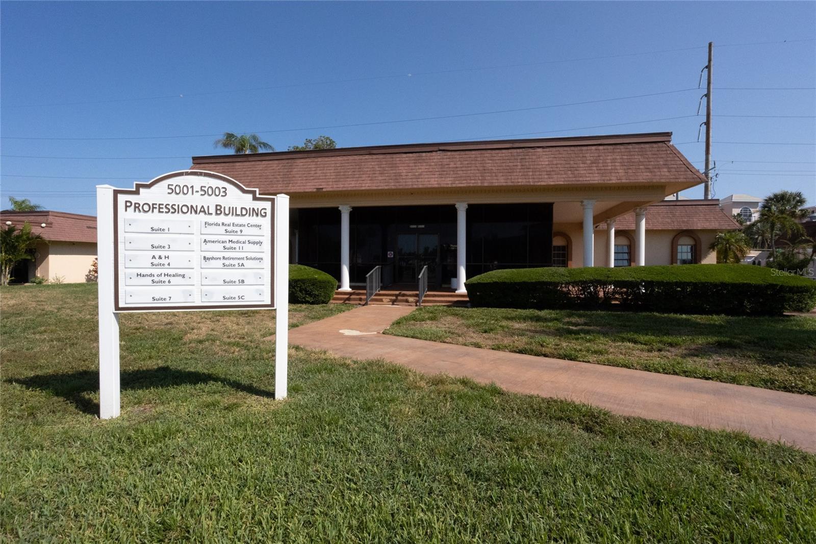 5020 BRITTANY DR S #313