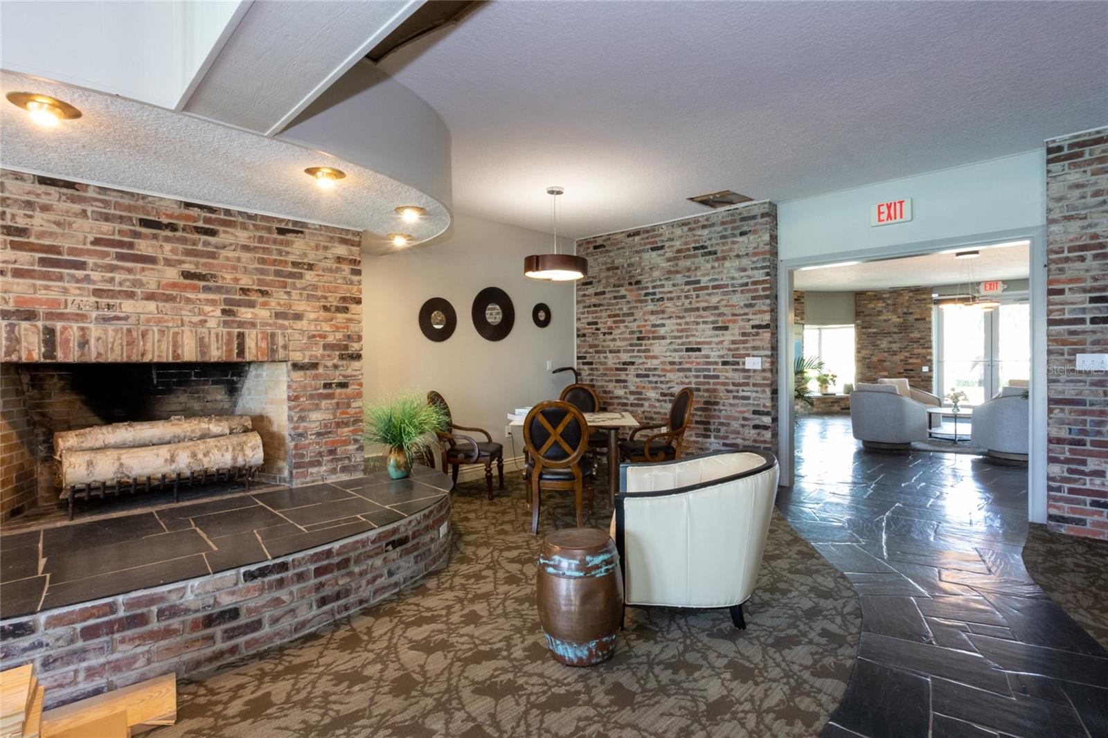 5020 BRITTANY DR S #313