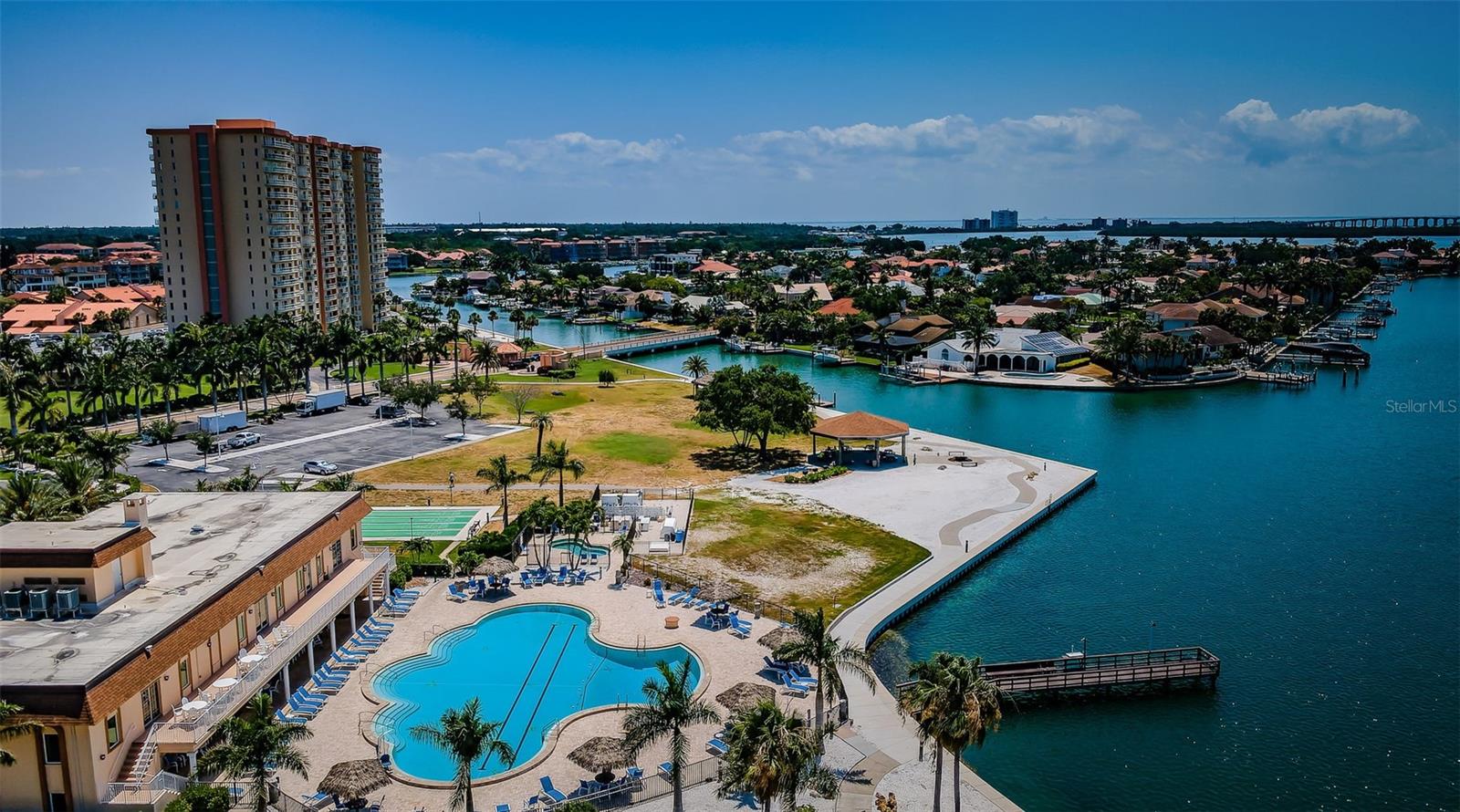 5020 BRITTANY DR S #313