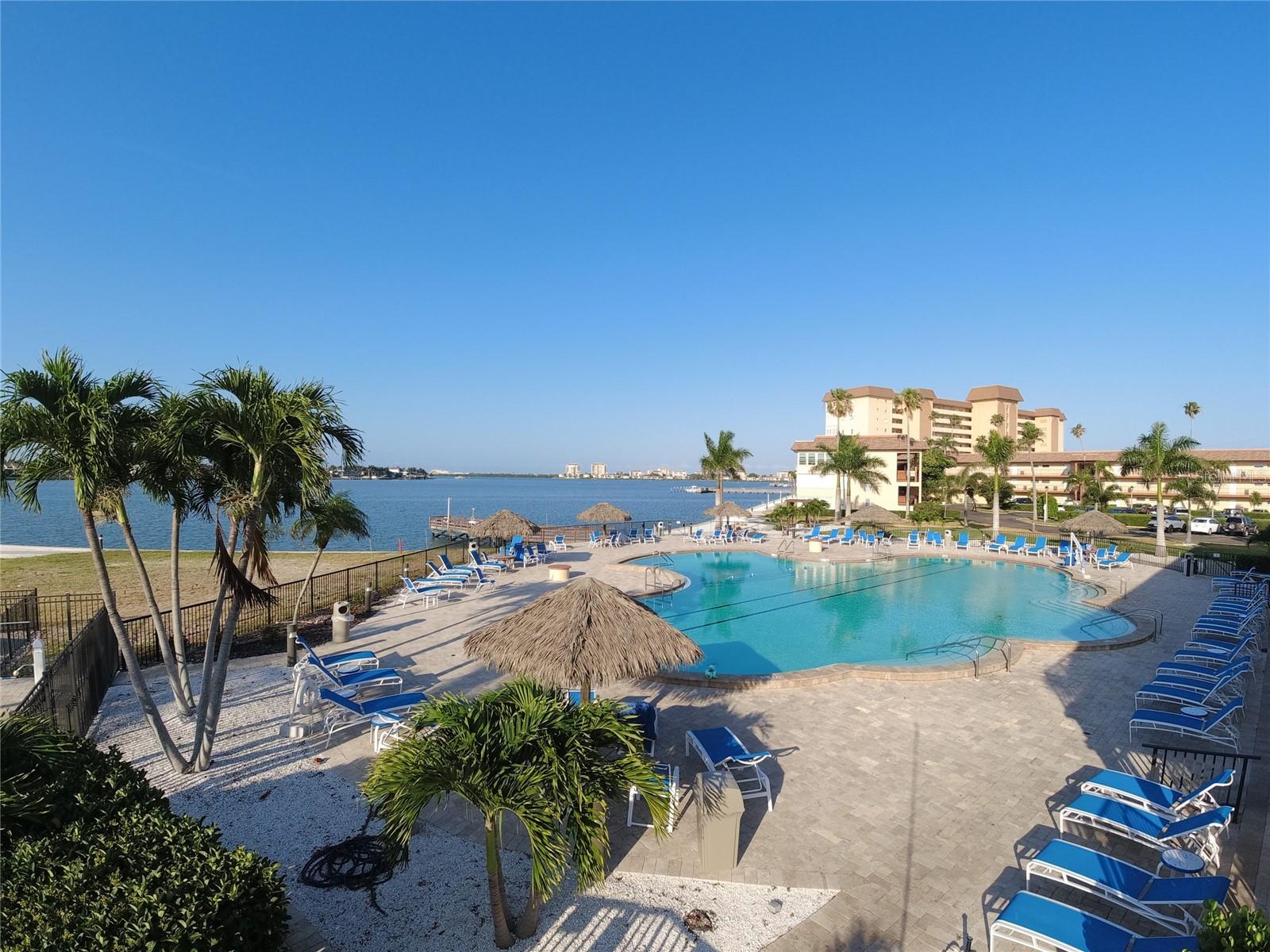 5020 BRITTANY DR S #313