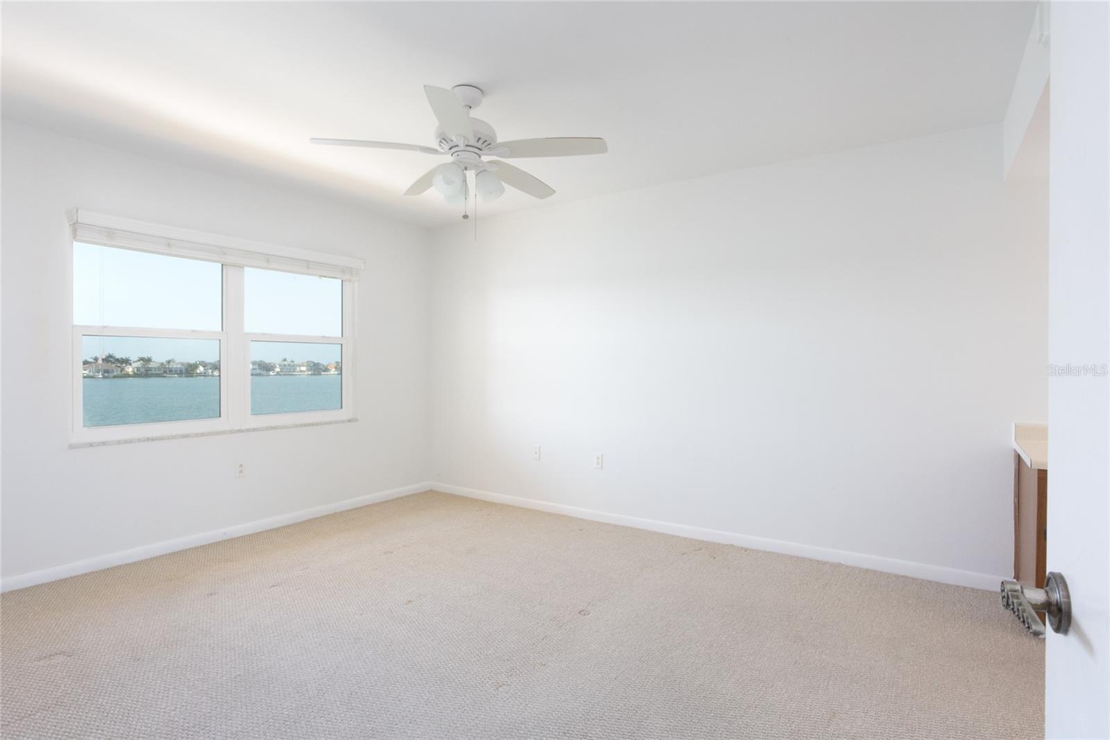 5020 BRITTANY DR S #313