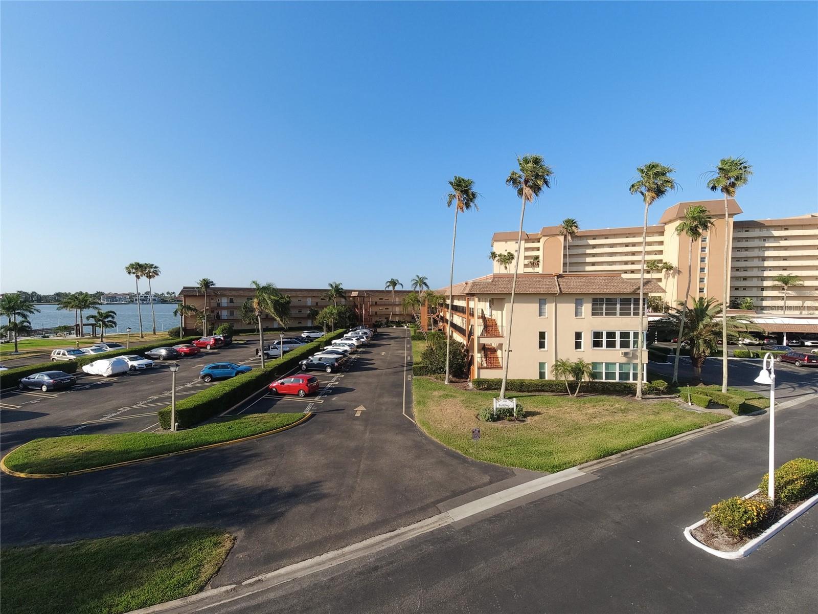 5020 BRITTANY DR S #313