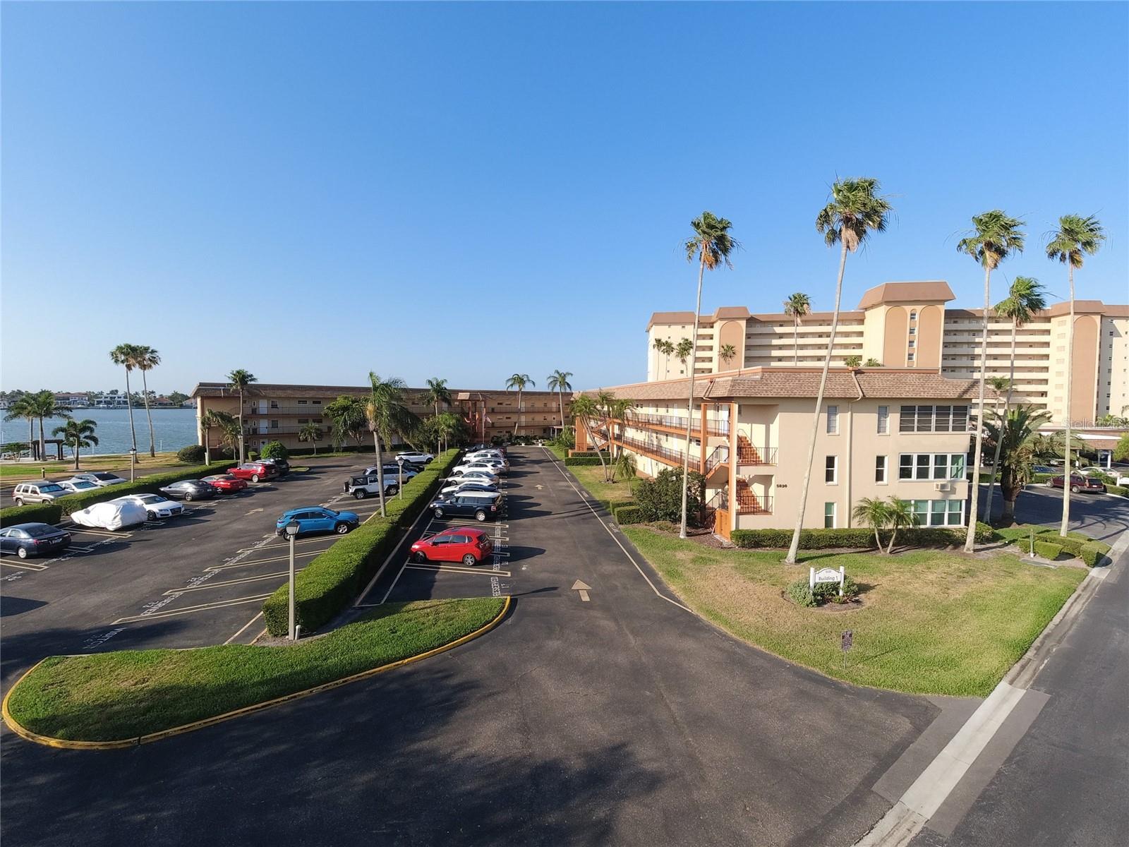 5020 BRITTANY DR S #313