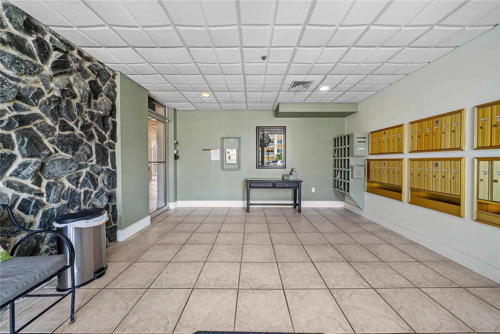 1120 NORTH SHORE DR NE #1005