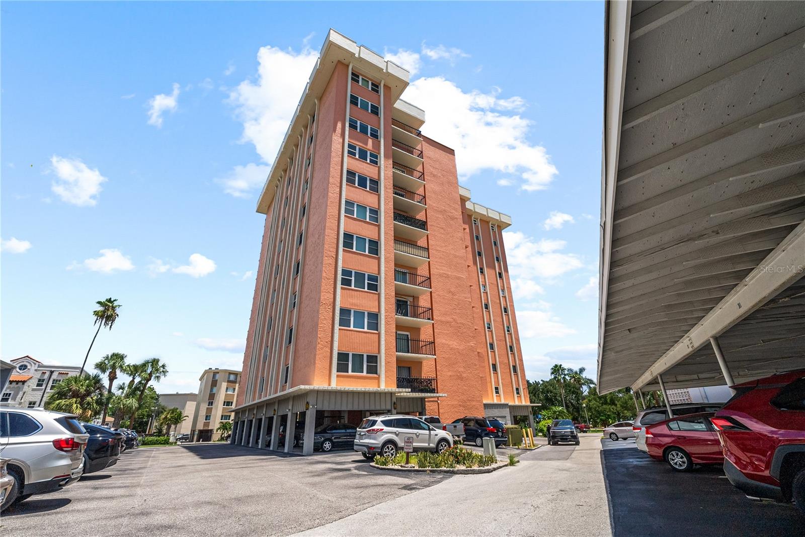 1120 NORTH SHORE DR NE #1005