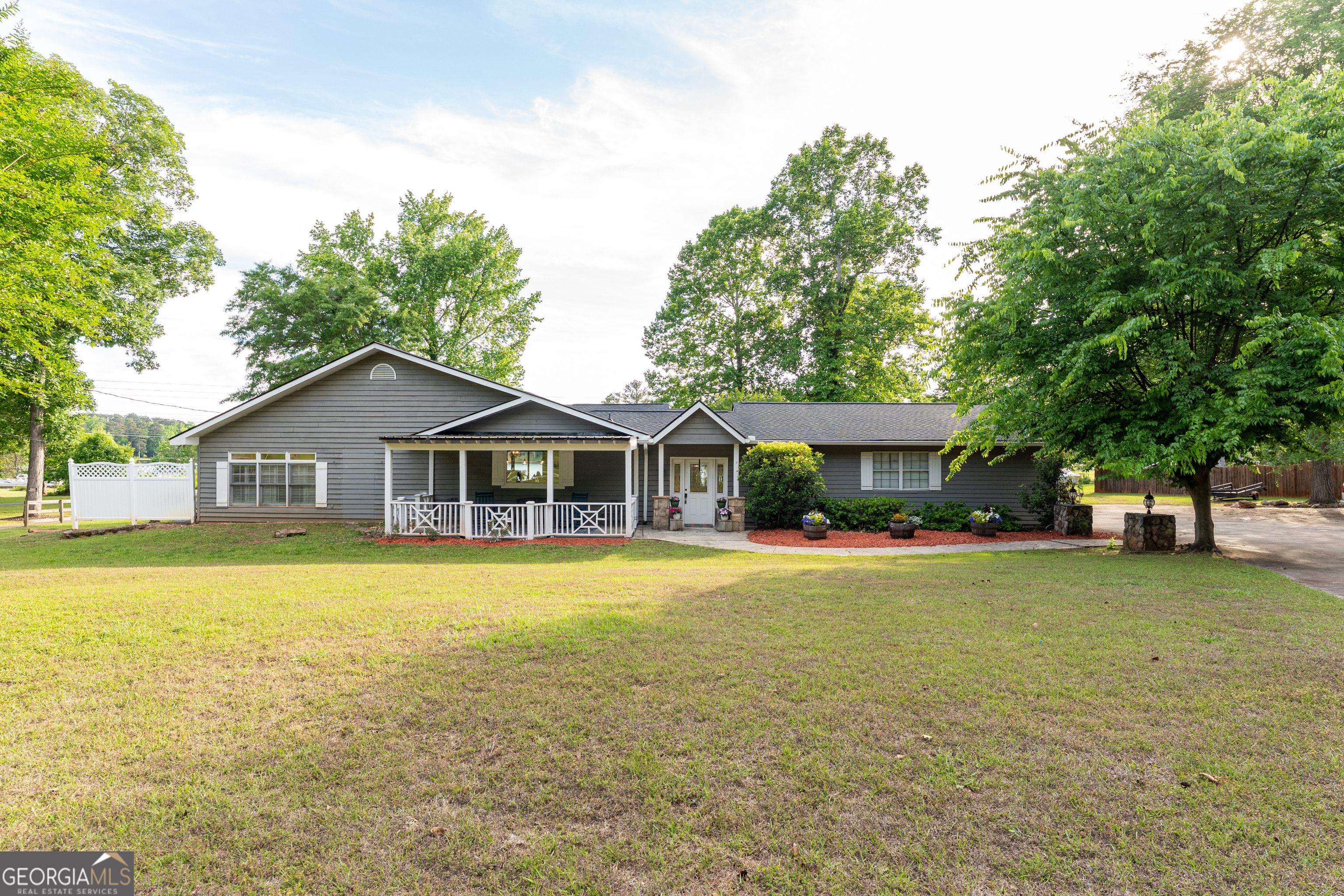 142 Spurgeon Drive SE