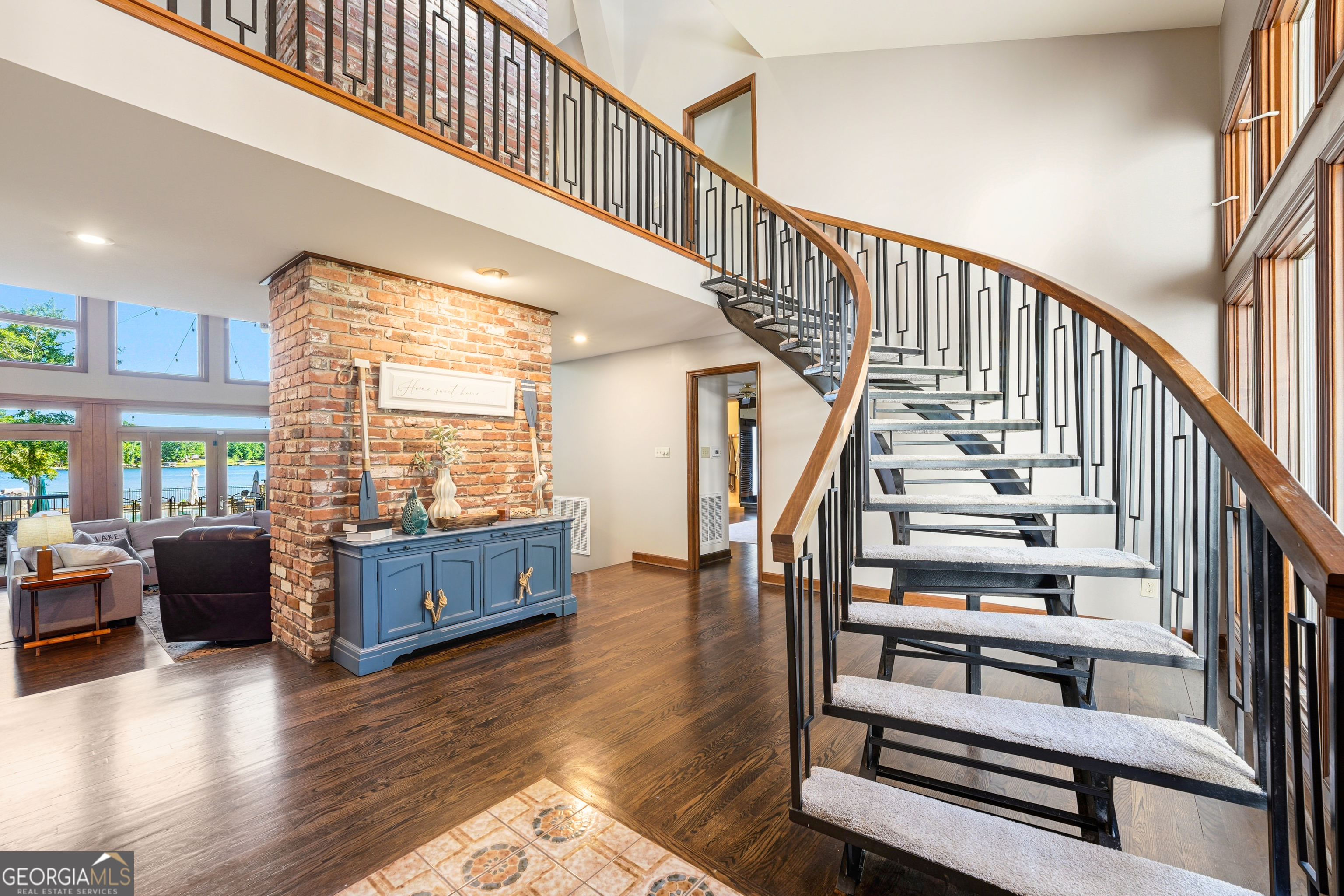 183 Lakecrest Drive