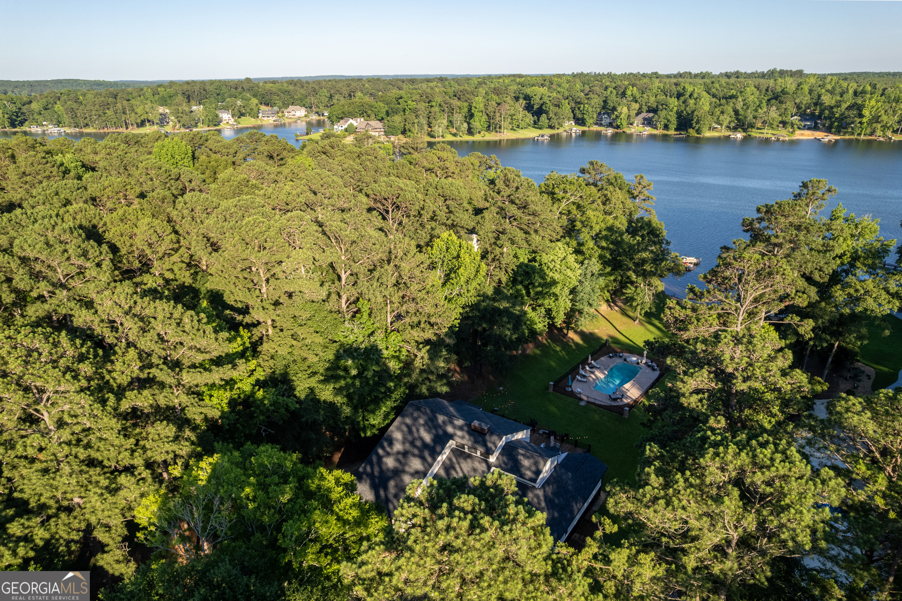 183 Lakecrest Drive