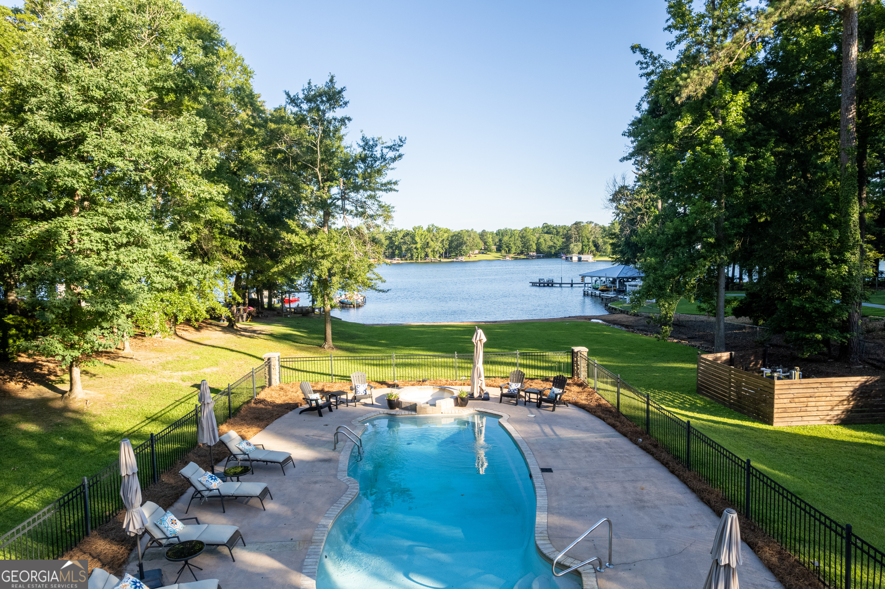 183 Lakecrest Drive