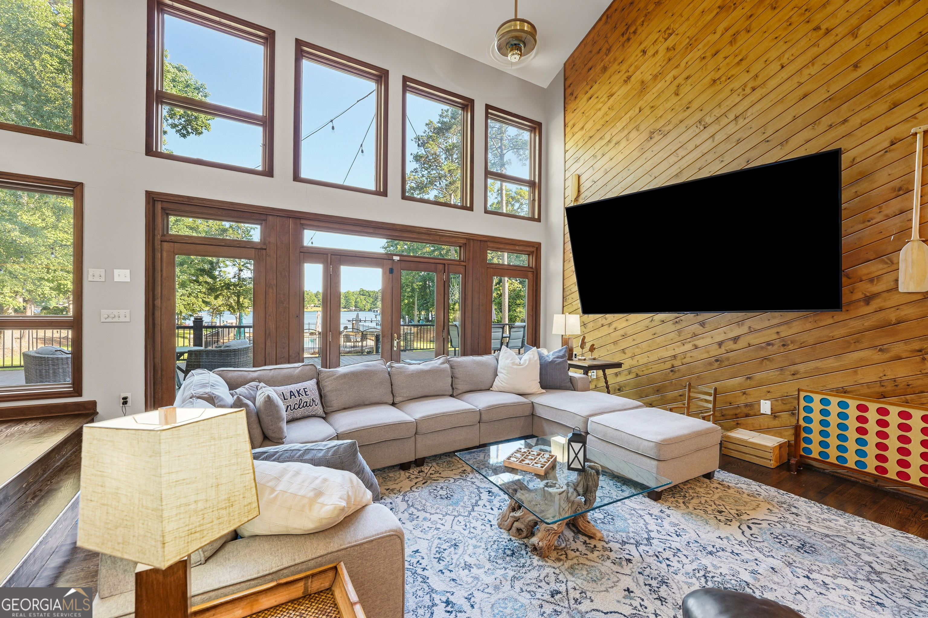 183 Lakecrest Drive