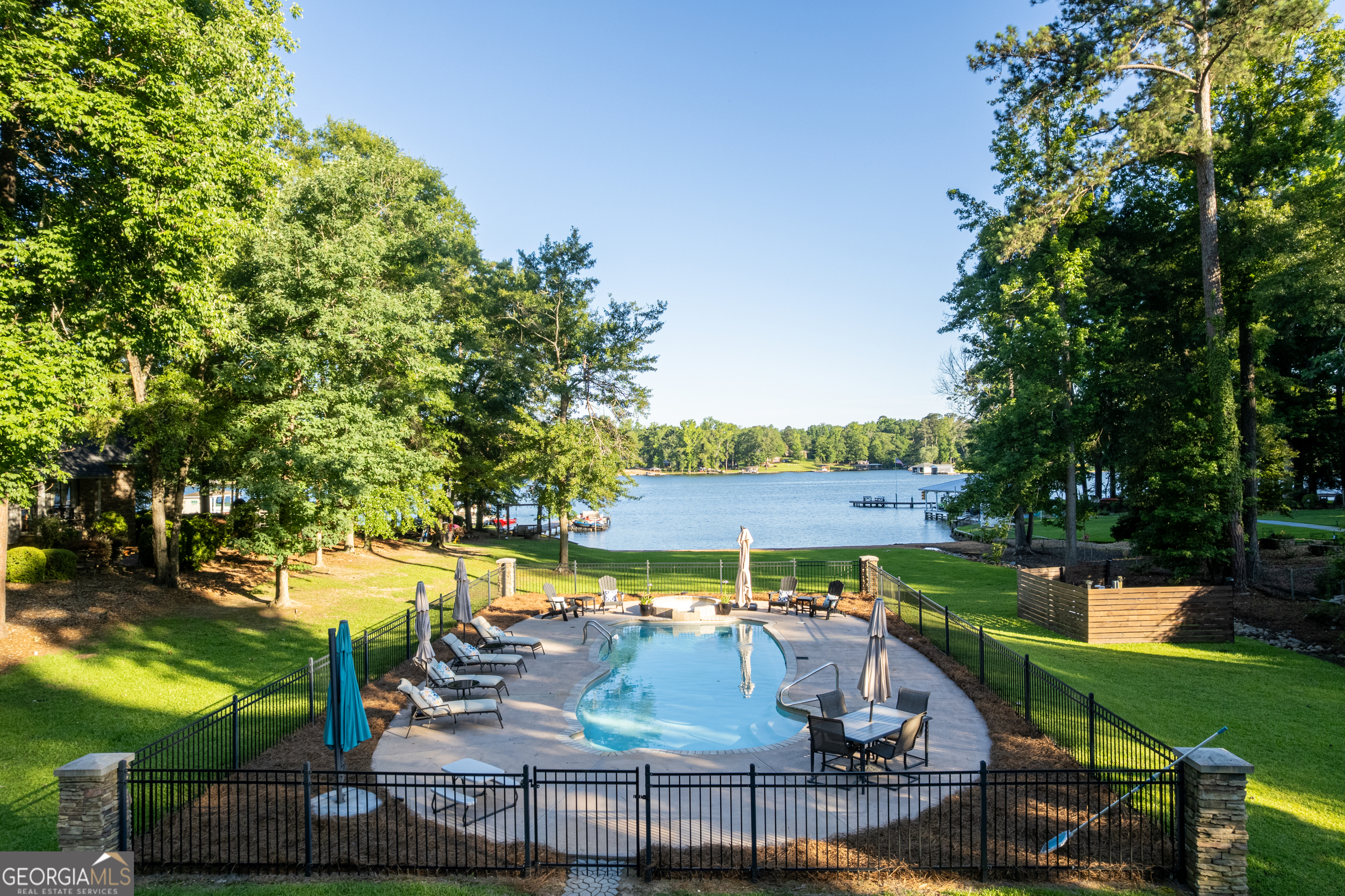 183 Lakecrest Drive