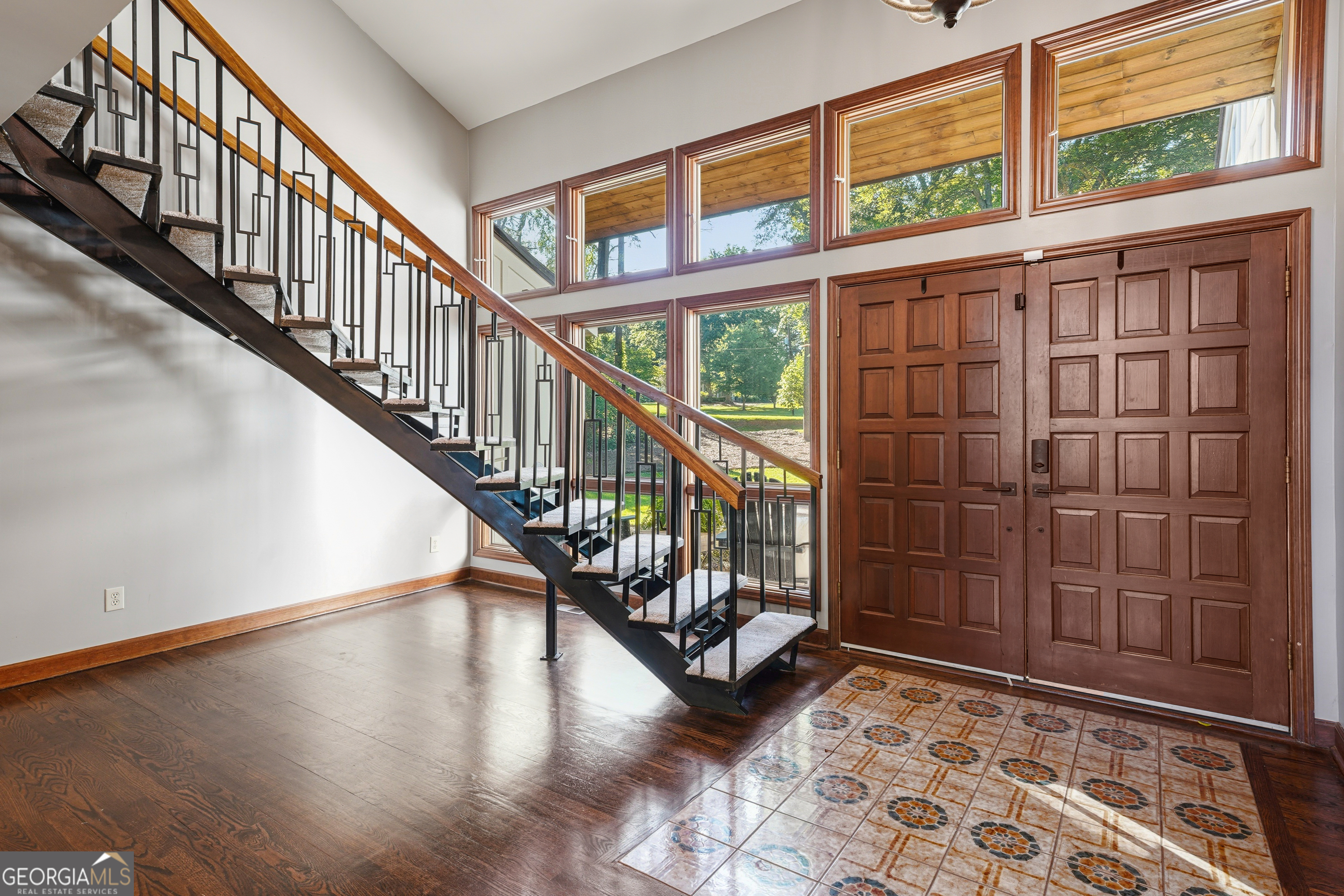 183 Lakecrest Drive