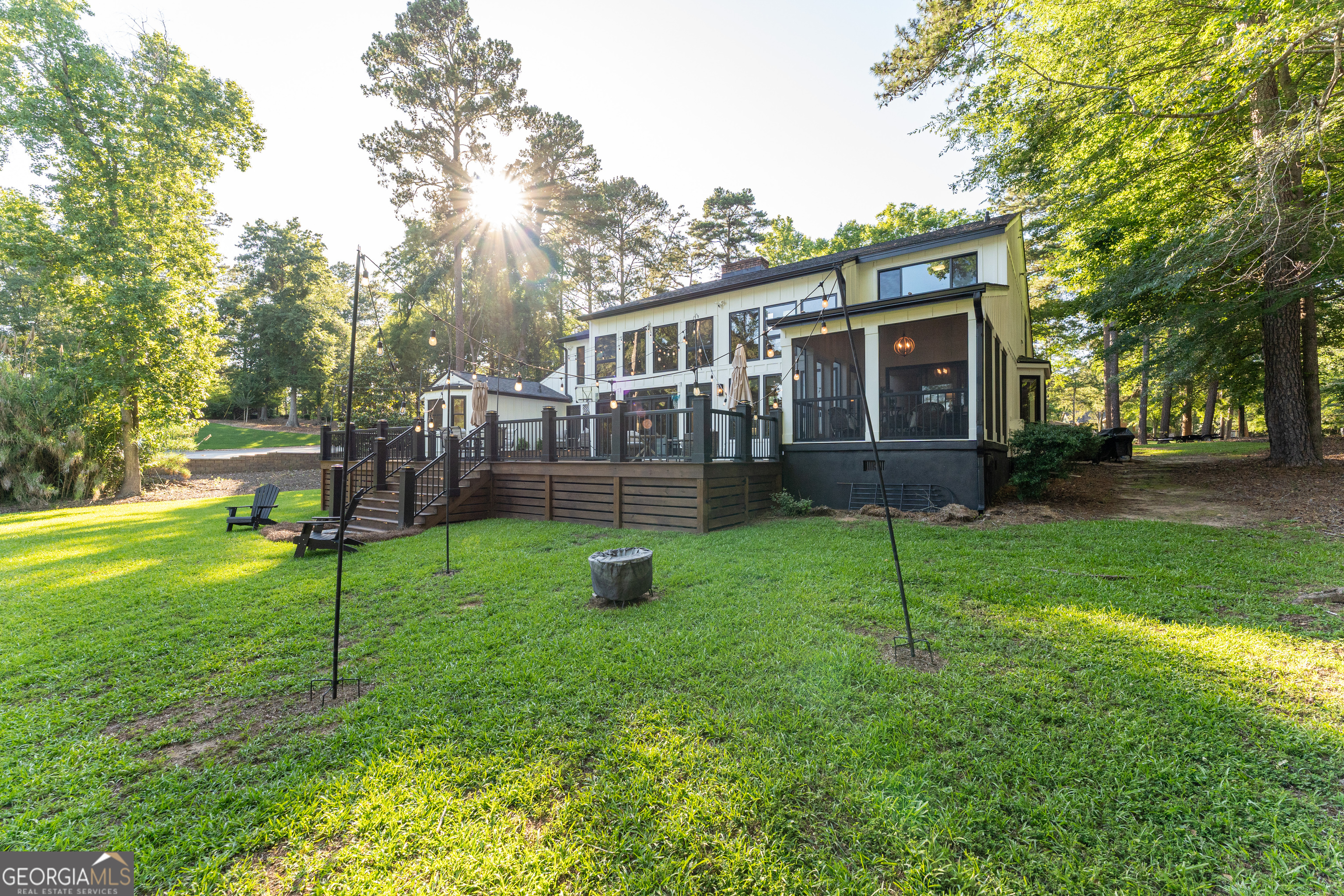 183 Lakecrest Drive