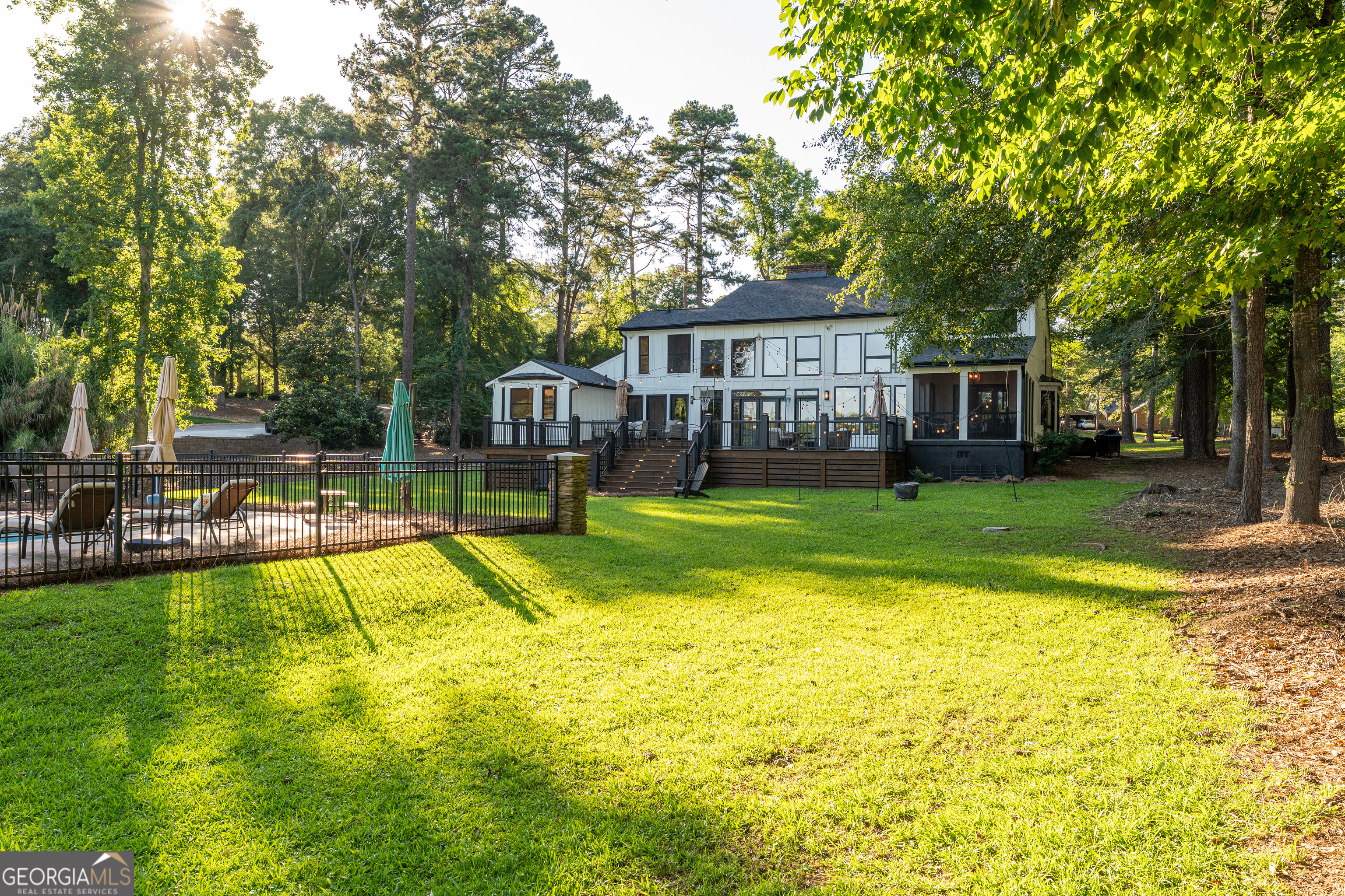 183 Lakecrest Drive