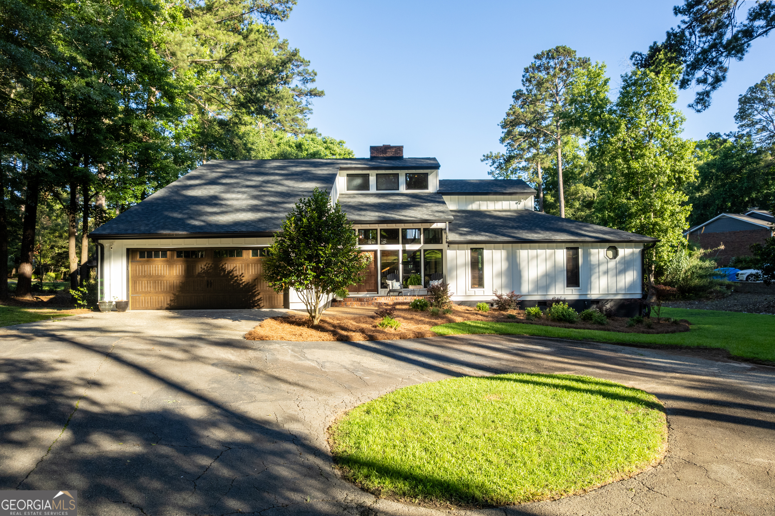 183 Lakecrest Drive