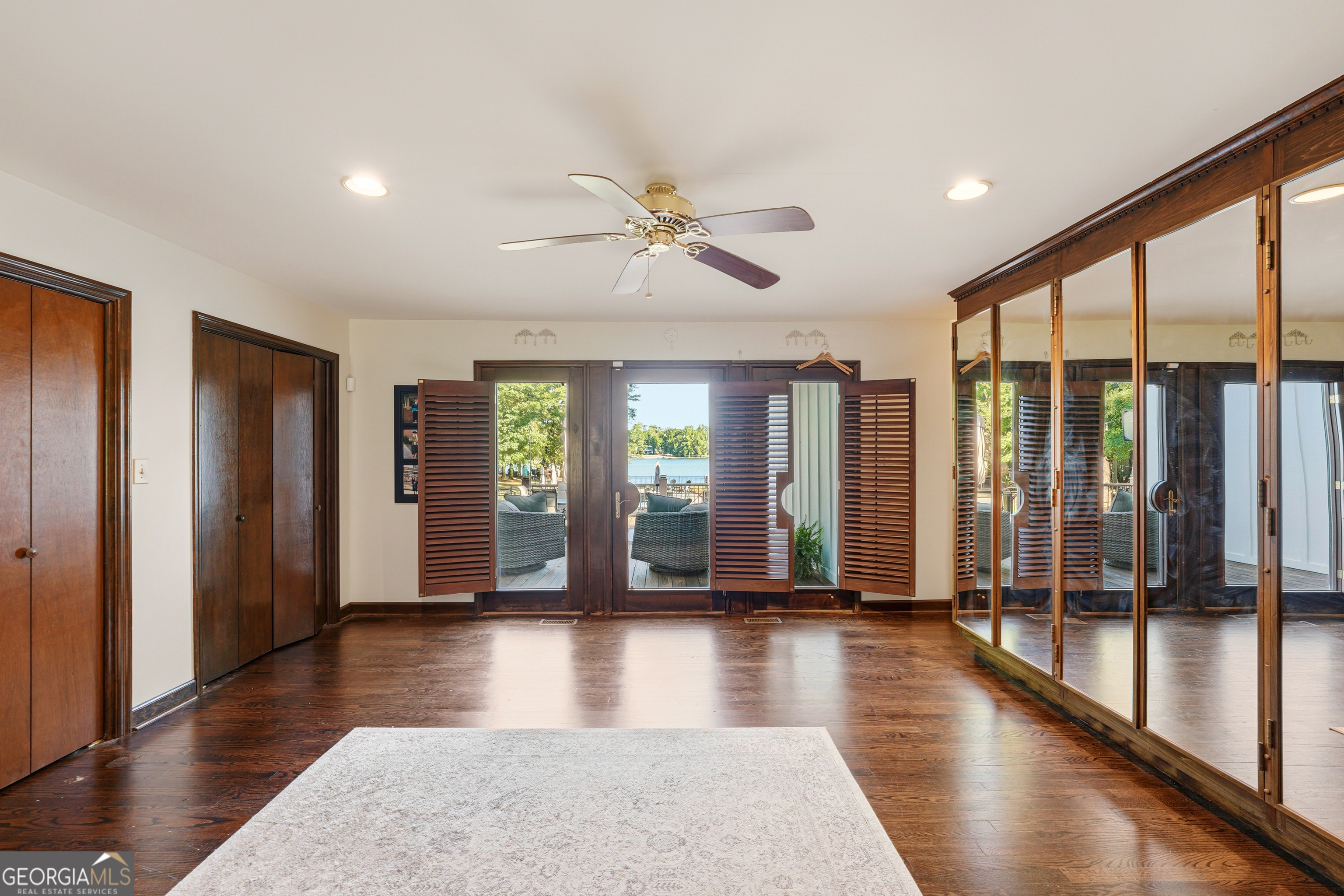 183 Lakecrest Drive